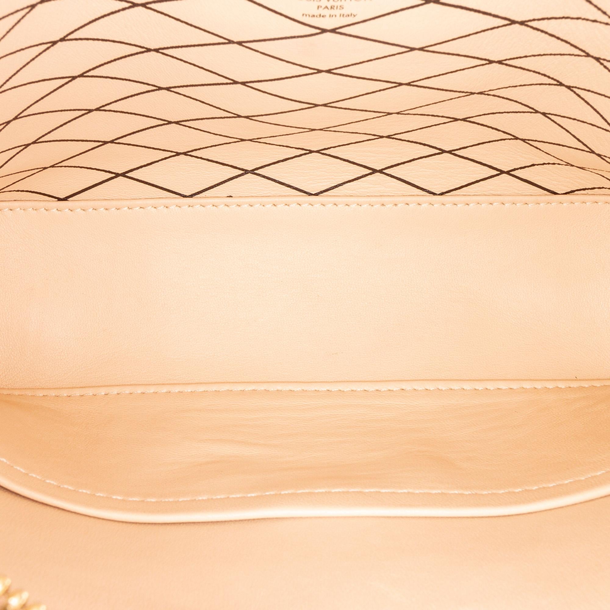 Louis Vuitton Petite Malle Soft MM (SHG-rkLoum)