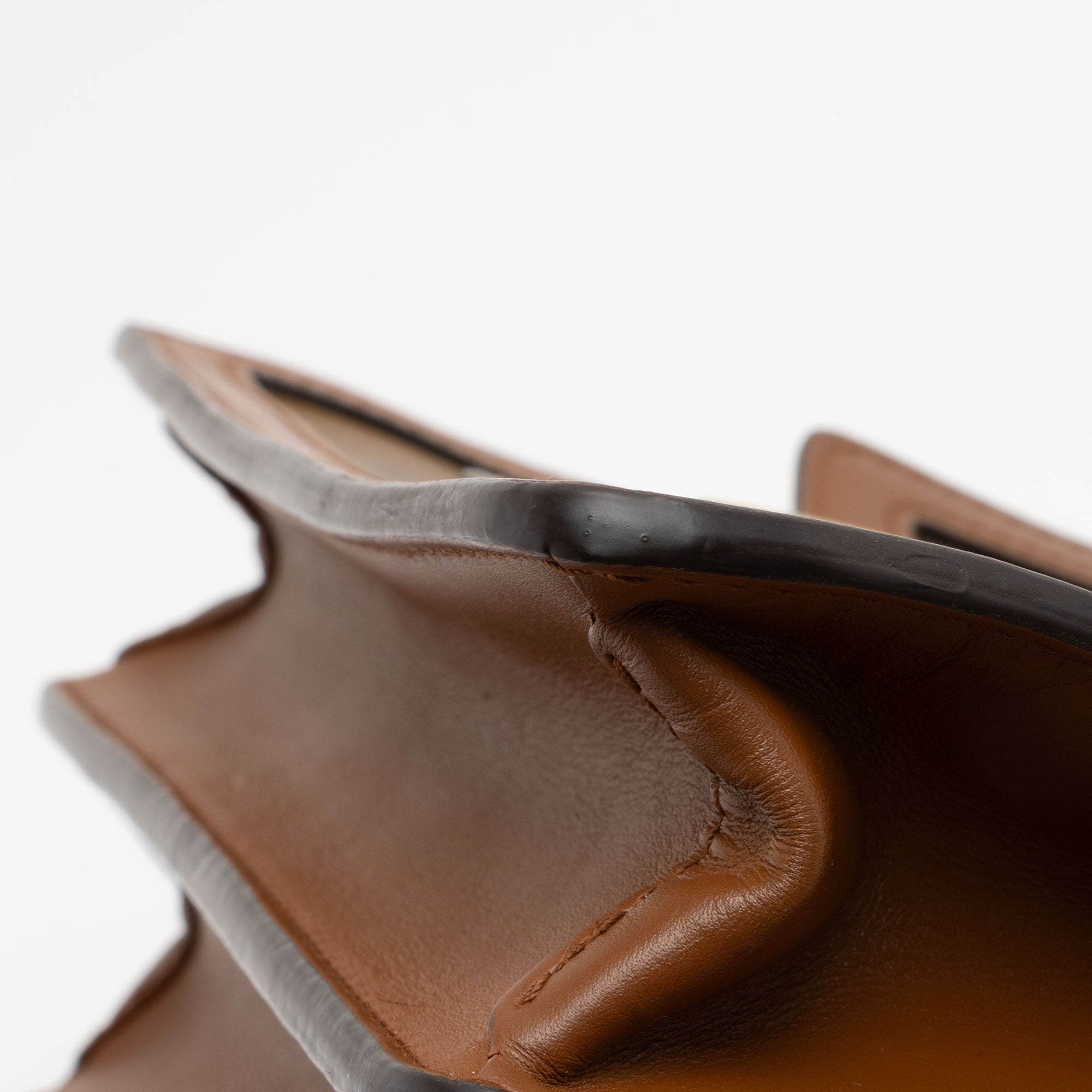 Louis Vuitton Reverse Monogram Dauphine MM Shoulder Bag (SHF-VOdubV)