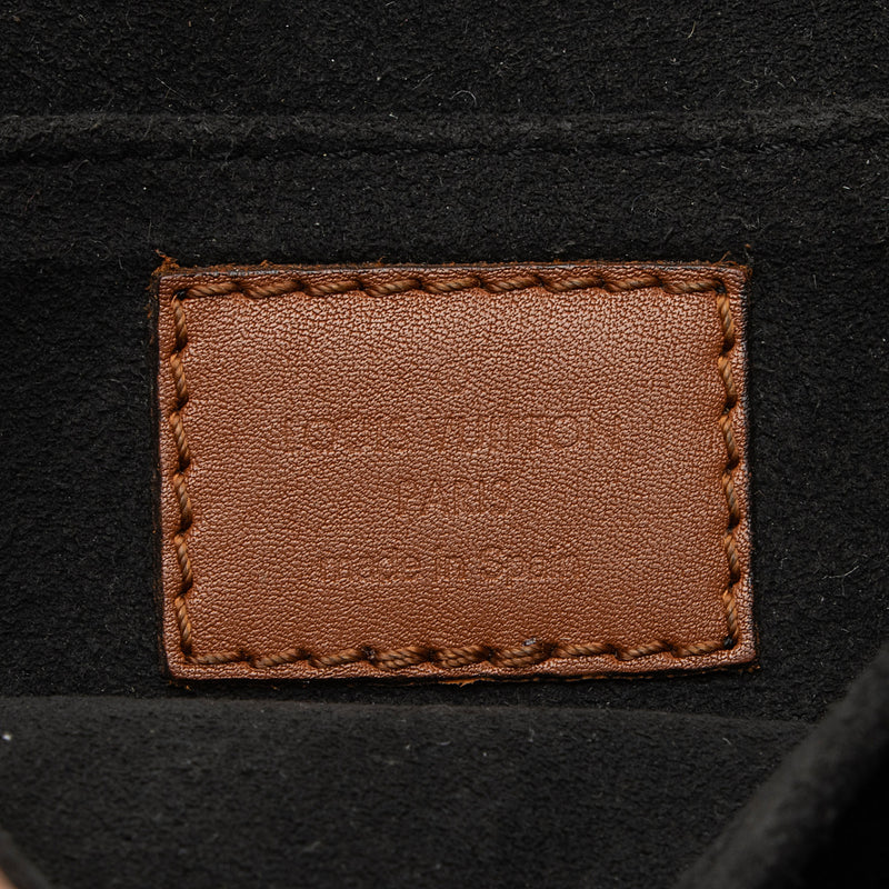 Louis Vuitton Reverse Monogram Mini Dauphine Shoulder Bag (SHF-dz9N6Z) –  LuxeDH