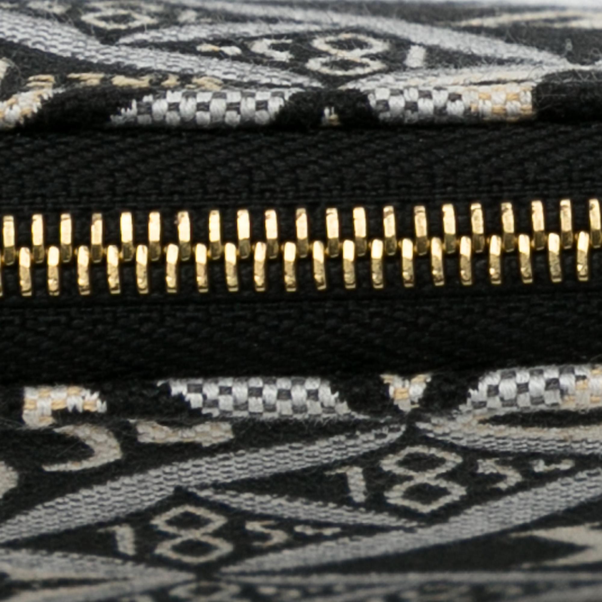 Louis Vuitton Since 1854 Neverfull Pochette (SHG-kZ6OB1)