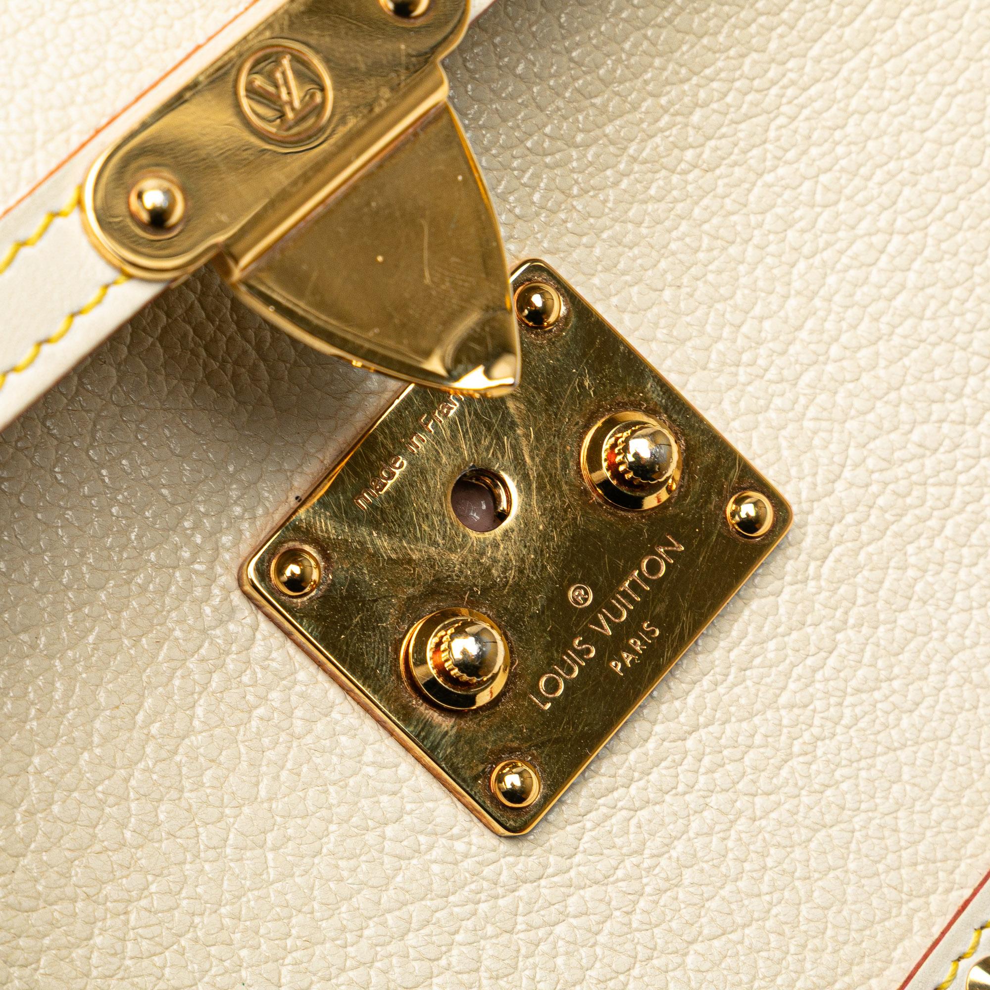 Louis Vuitton Suhali LAimable