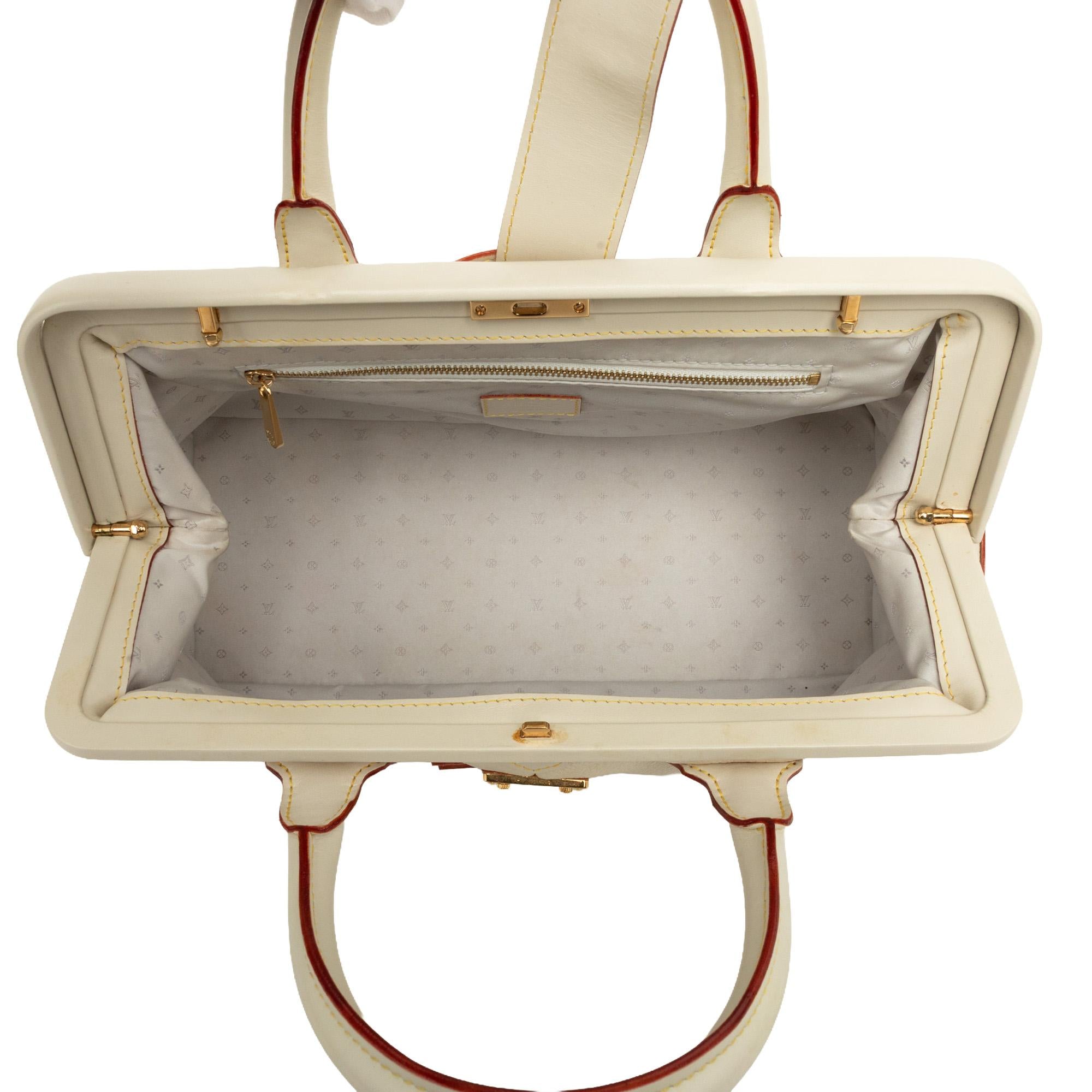 Louis Vuitton Suhali Lingenieux PM