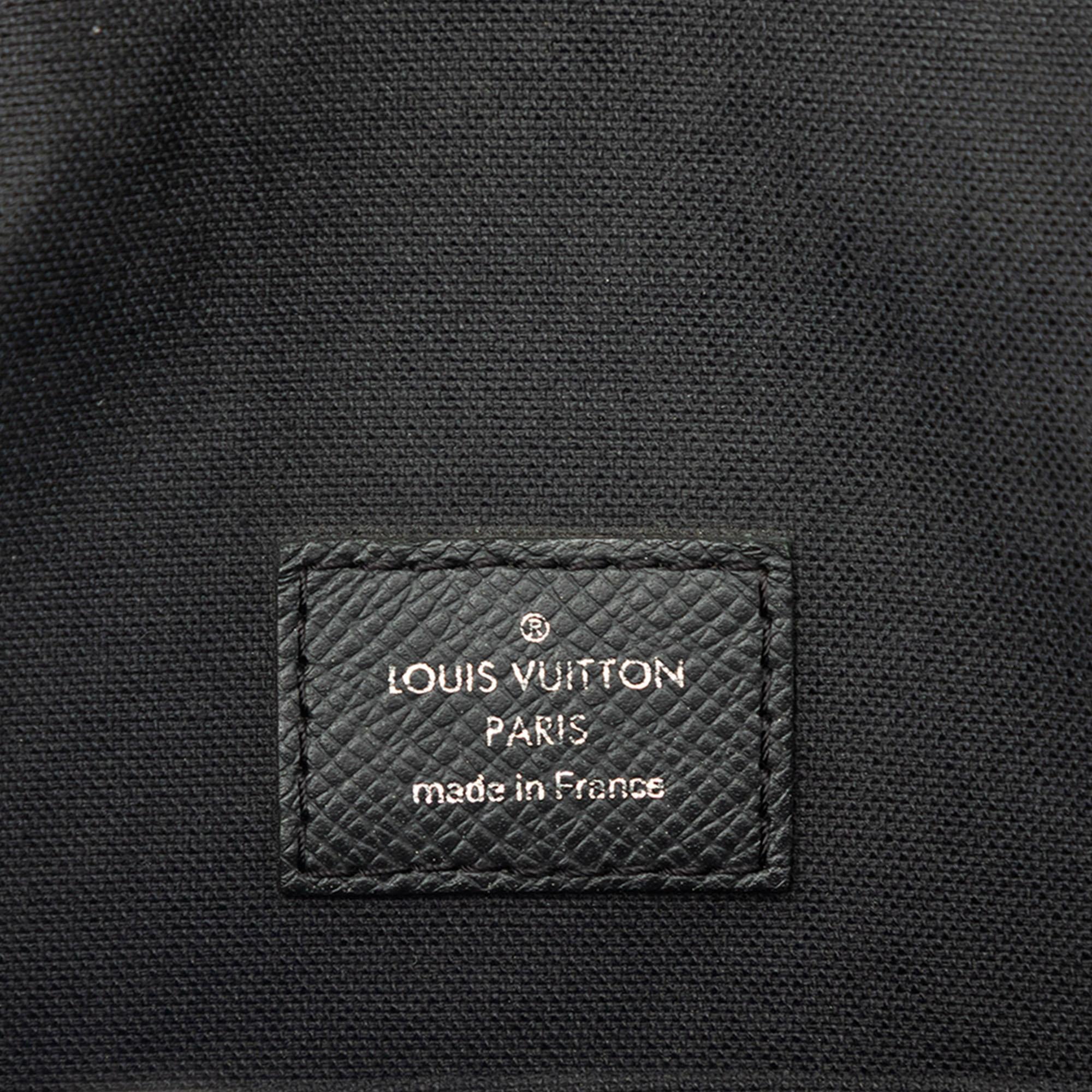 Louis Vuitton Taiga Andrei