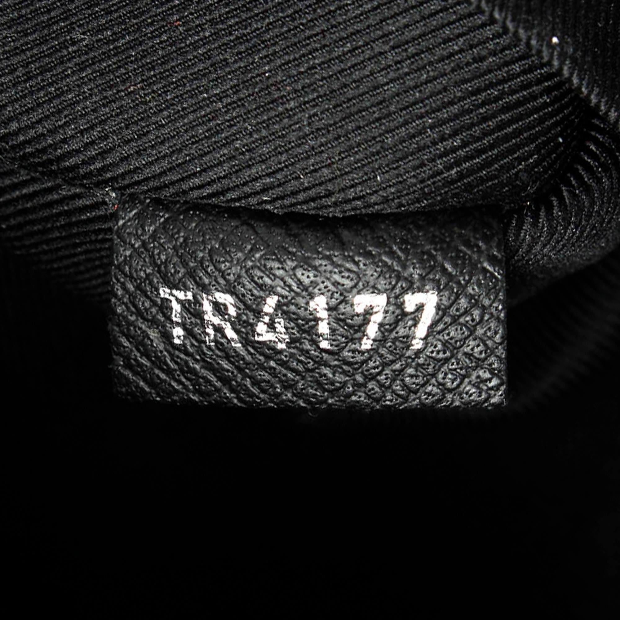 Louis Vuitton Taiga Apollo Backpack (SHG-Fnhfx8)