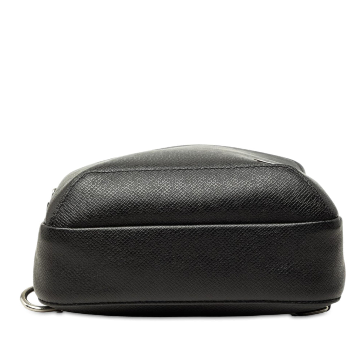 Louis Vuitton Taiga Avenue Sling