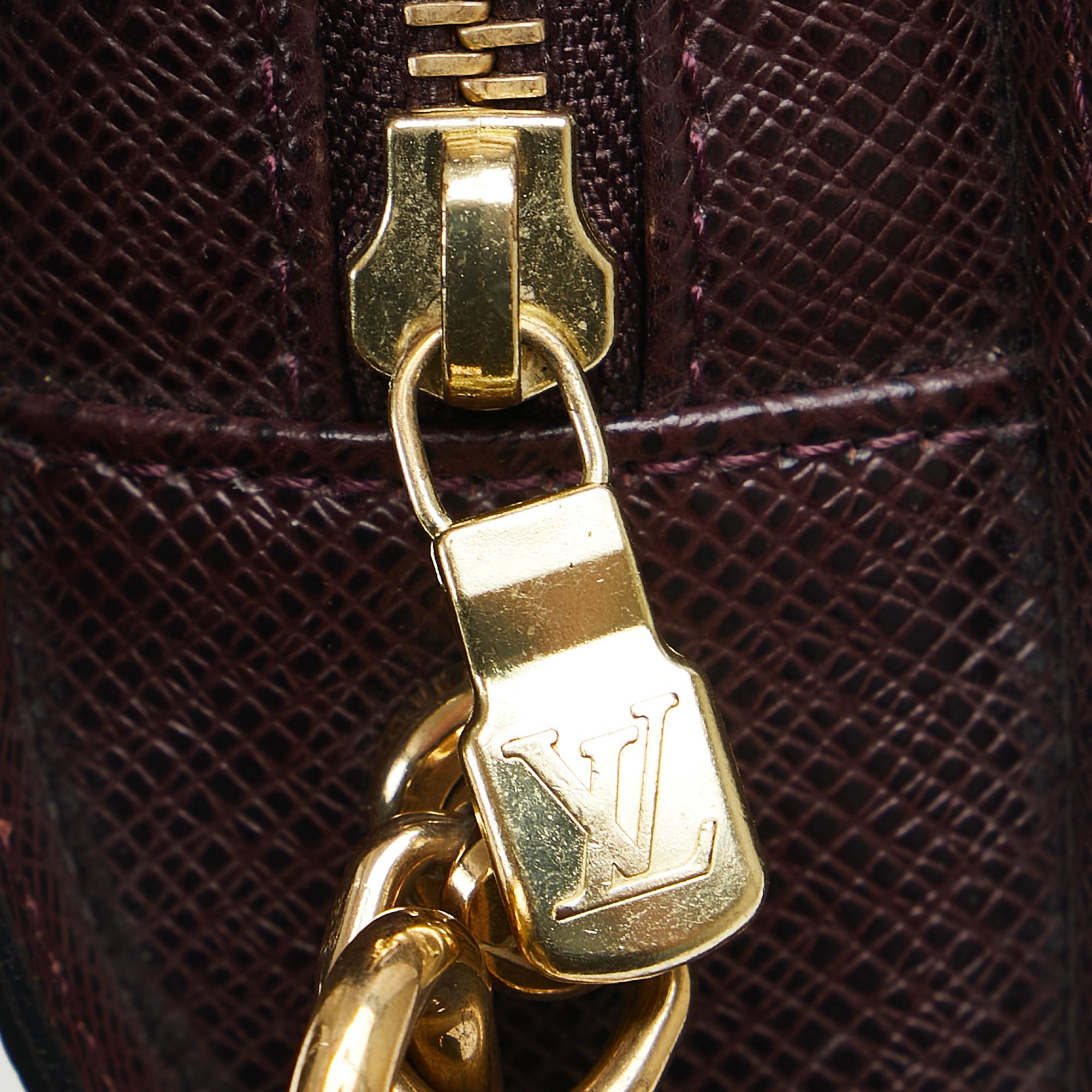 Louis Vuitton Taiga Baikal (SHG-KHIh5h)