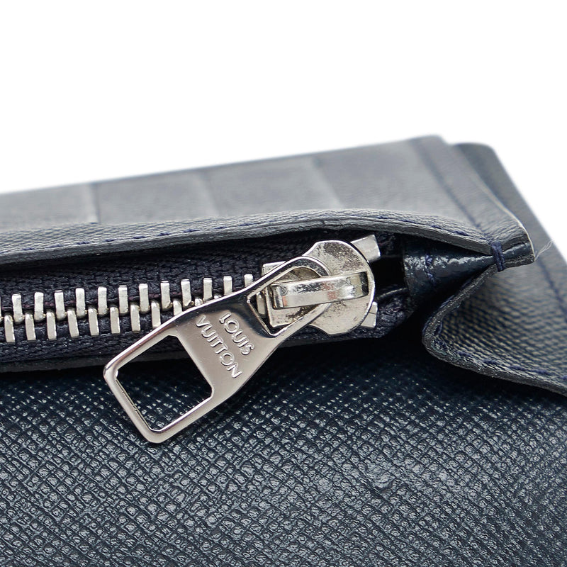 Authentic Louis Vuitton Taiga Leather Mens Zipper Zip Around Bifold Wallet