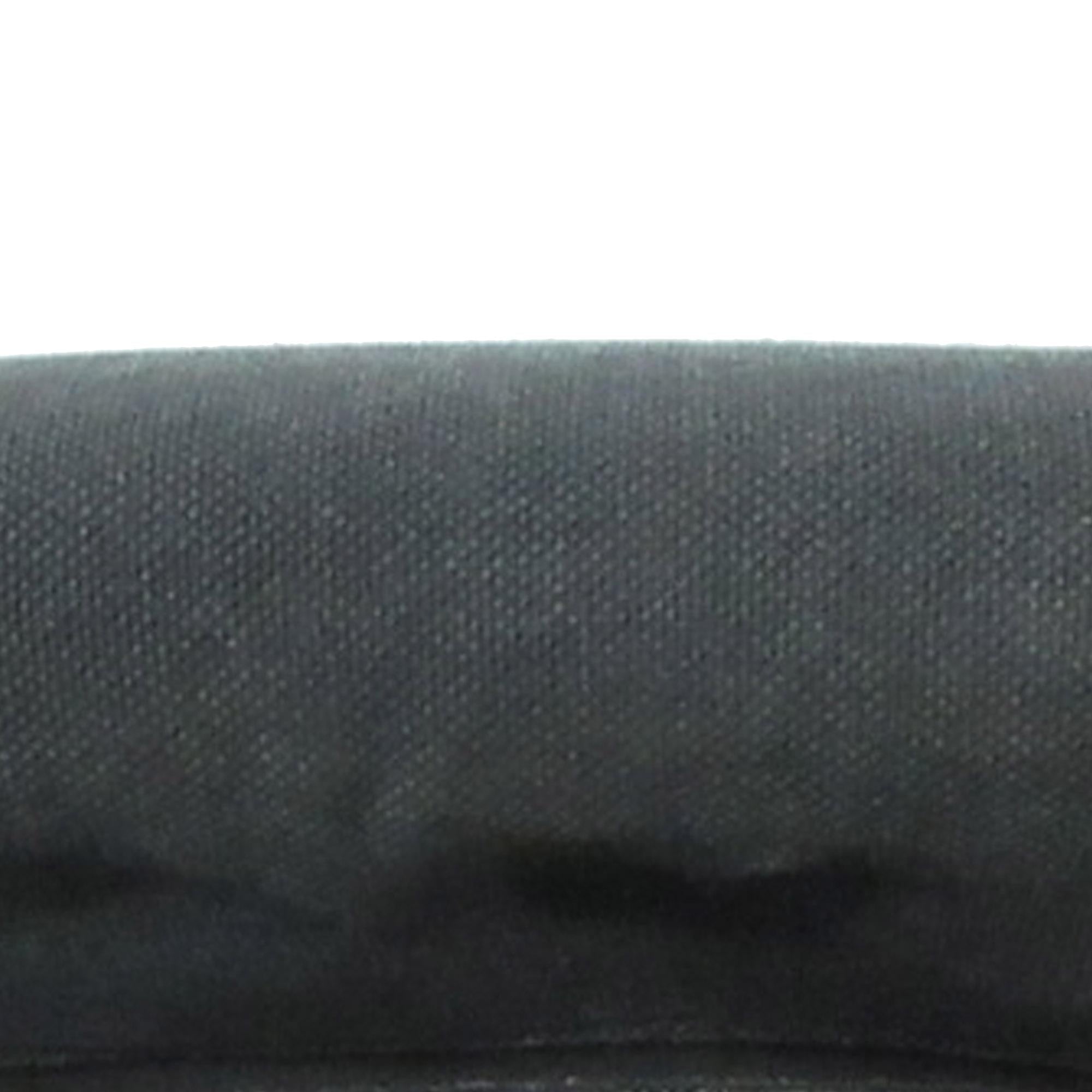 Louis Vuitton Taiga Cassiar (SHG-phAHbC)