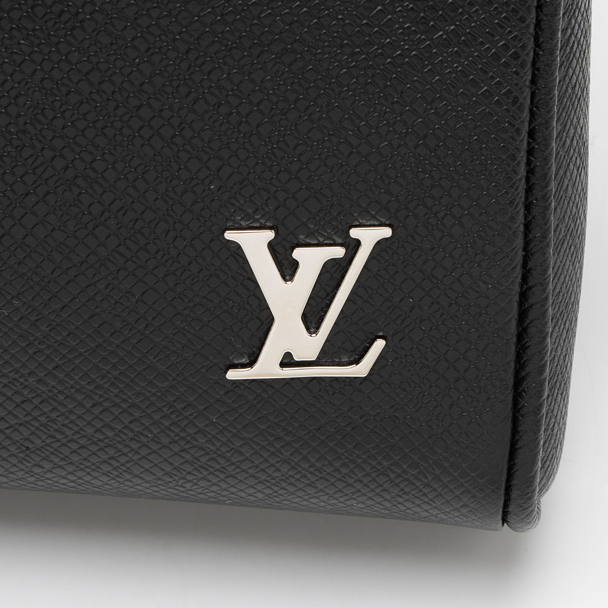 Louis Vuitton Taiga Leather Alex BB Messenger