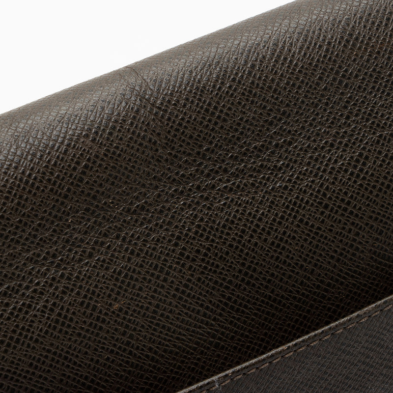 Louis Vuitton Taiga Leather Andrei Messenger (SHF-IYHH6n)