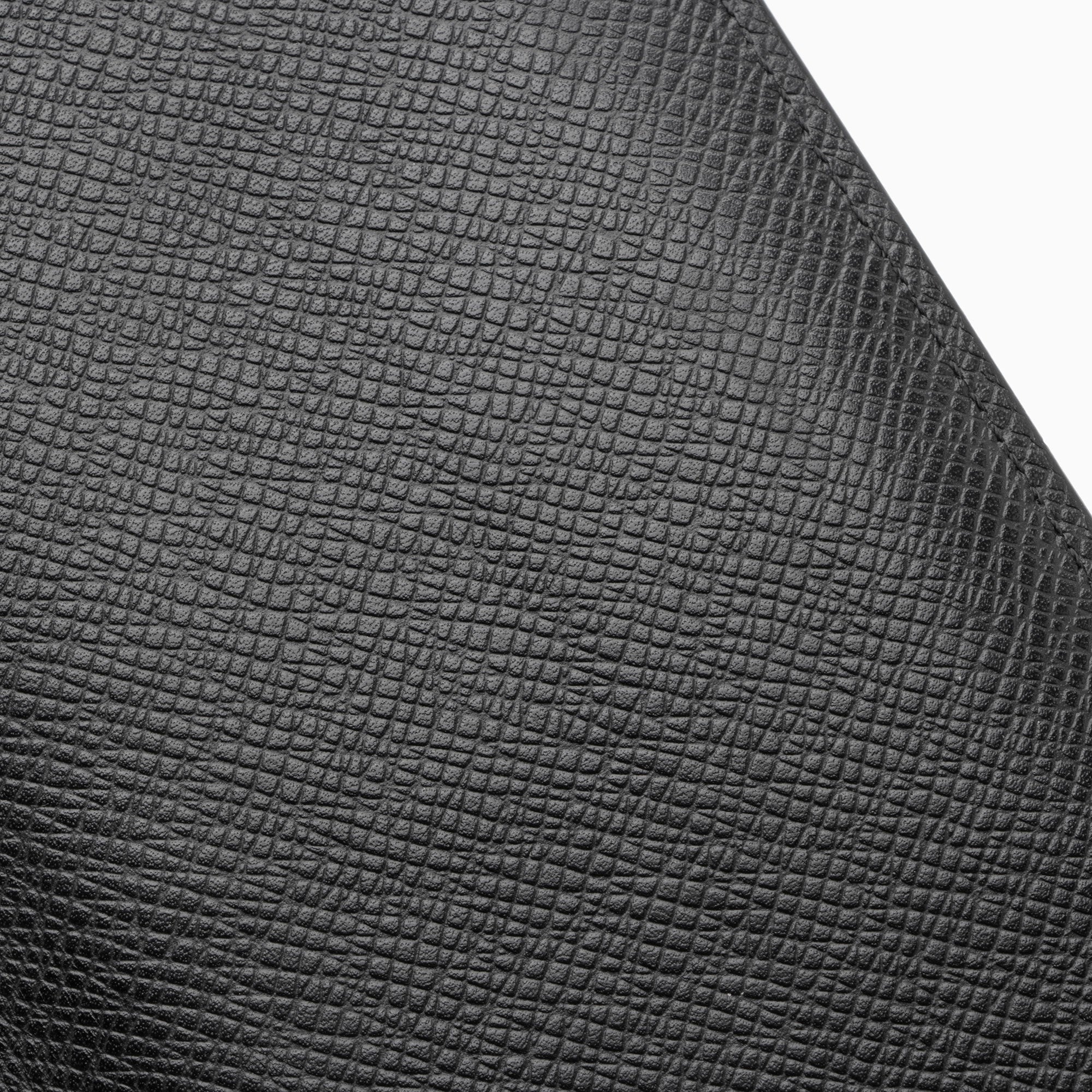 Louis Vuitton Taiga Leather Brazza Wallet (SHF-A7pgX6)