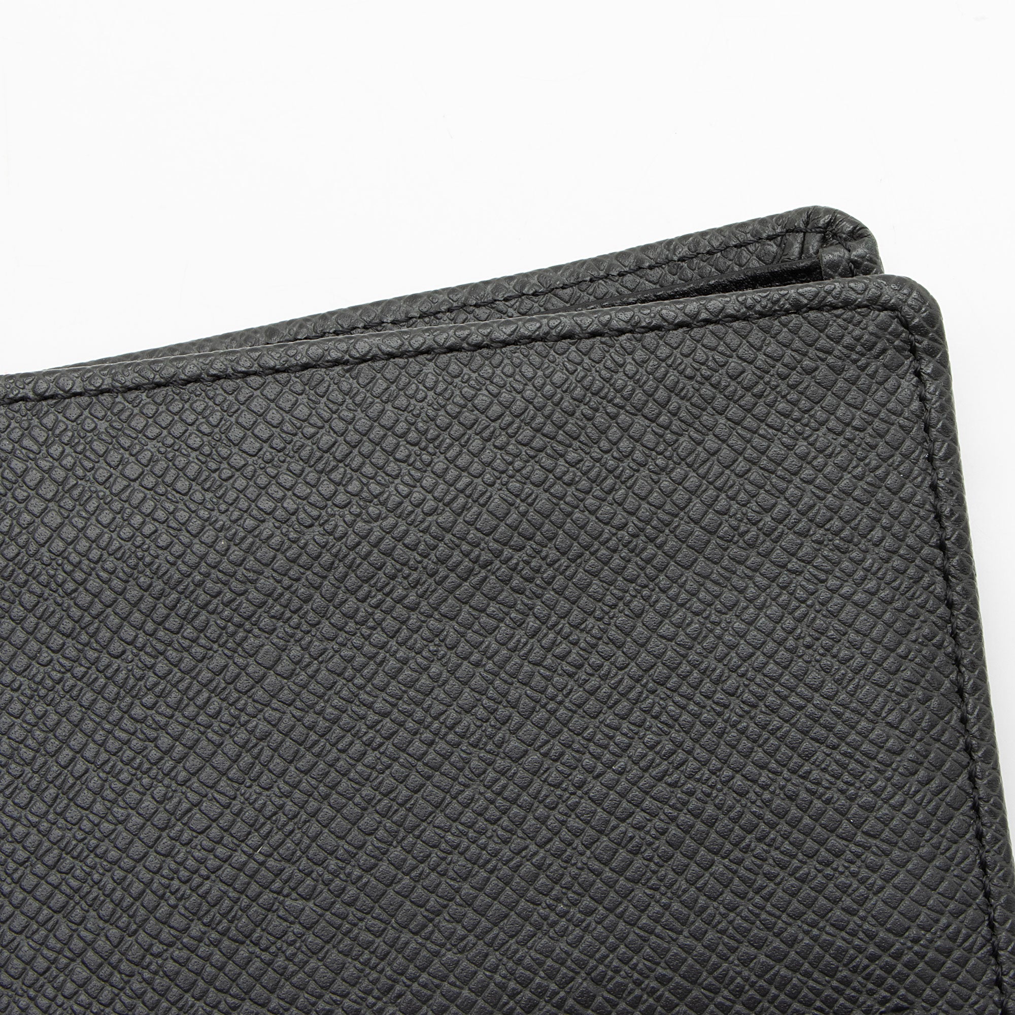 Louis Vuitton Taiga Leather Multiple Wallet