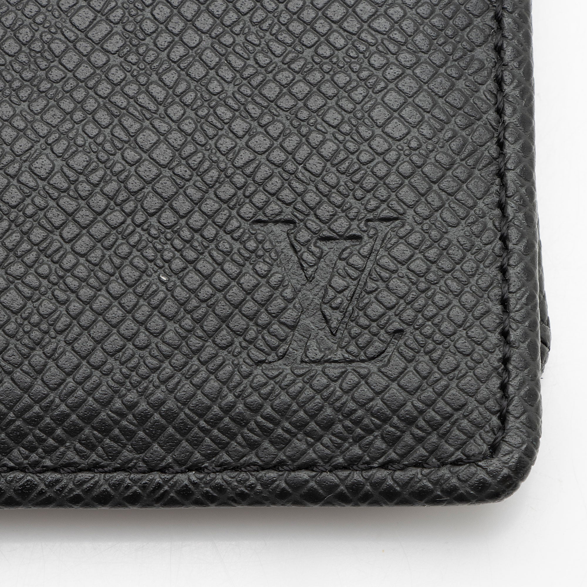 Louis Vuitton Taiga Leather Multiple Wallet