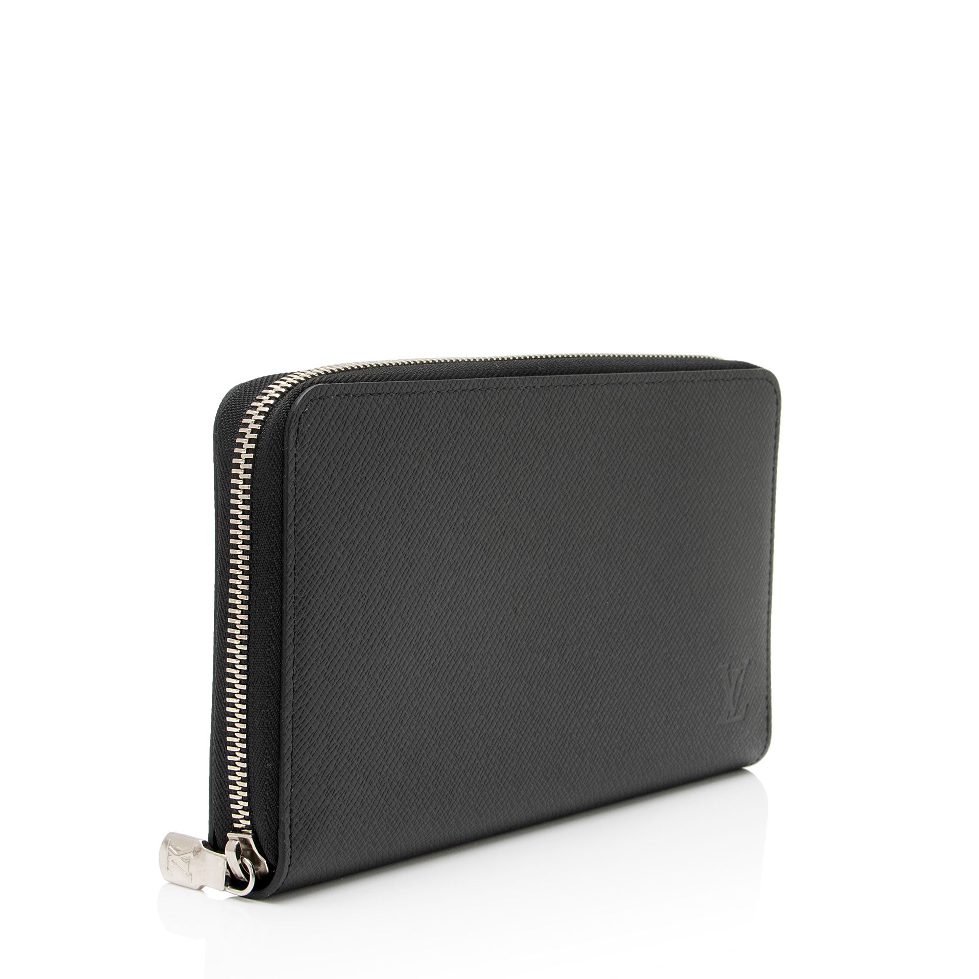 Louis Vuitton Taiga Leather Zippy Organizer Wallet
