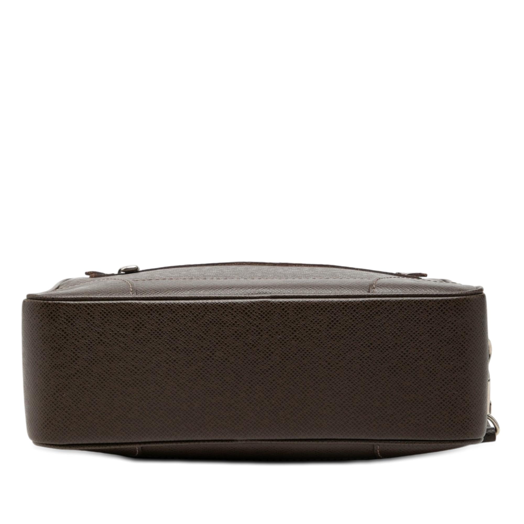 Louis Vuitton Taiga Neo Pavel Clutch