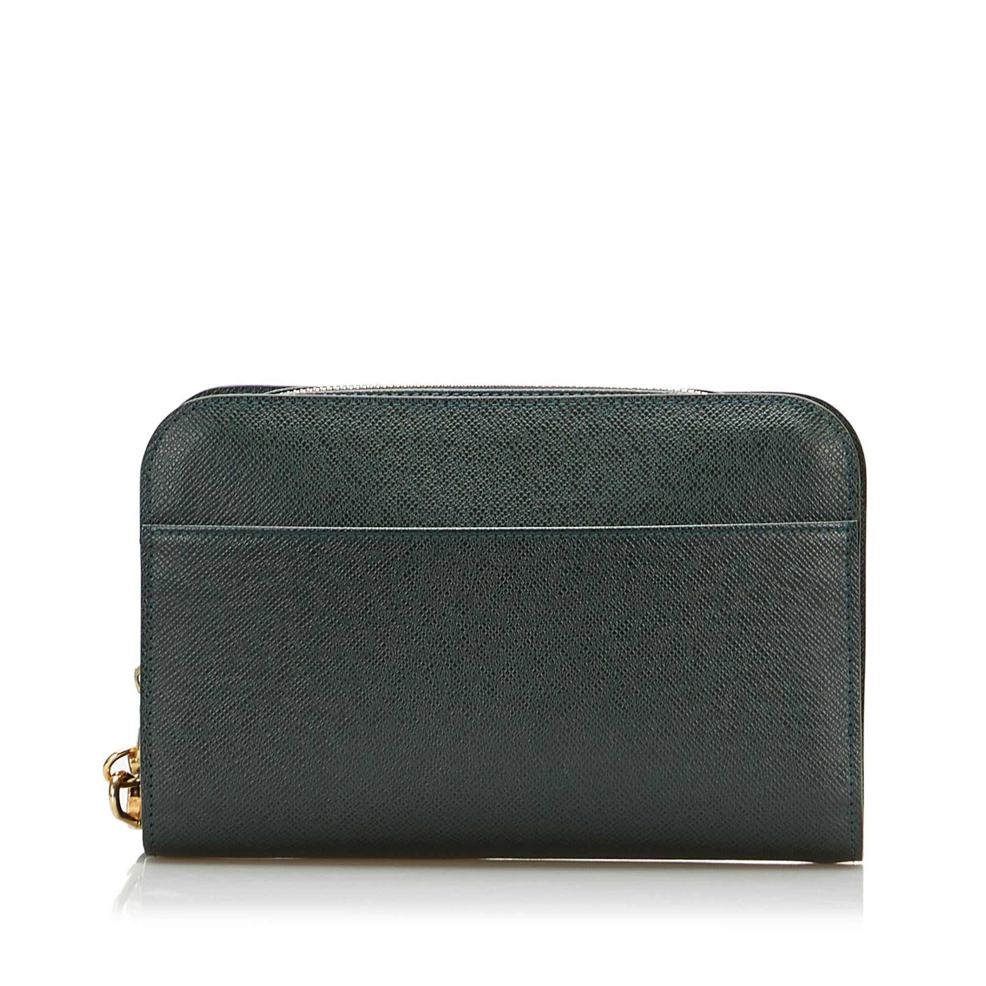 Louis Vuitton Taiga Pochette Baikal (SHG-LpJrgk)