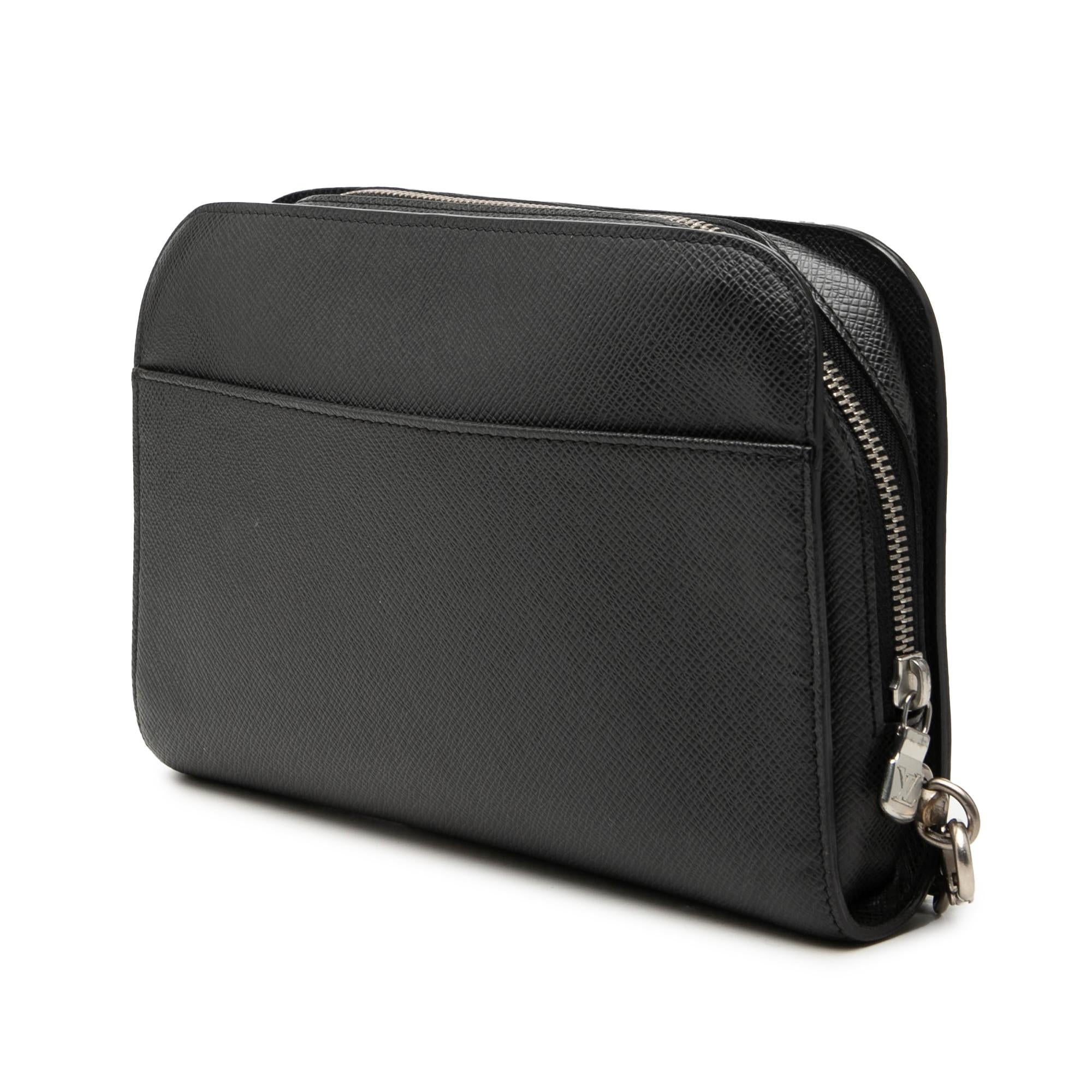 Louis Vuitton Taiga Pochette Baikal