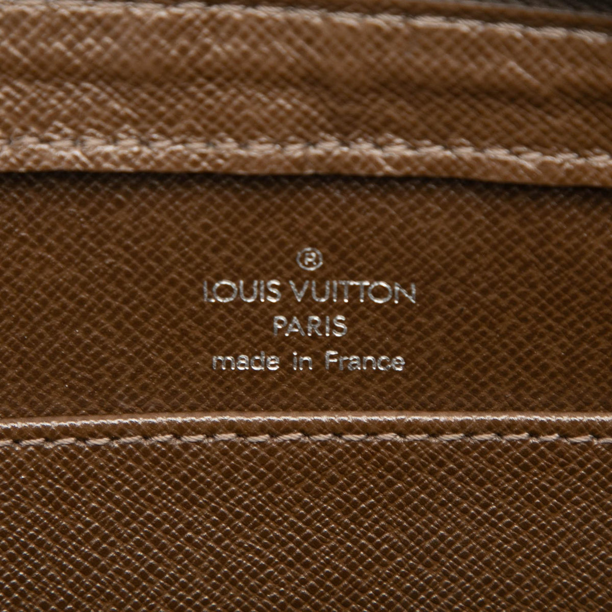 Louis Vuitton Taiga Pochette Baikal