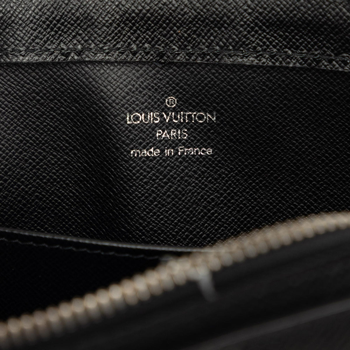Louis Vuitton Taiga Pochette Baikal
