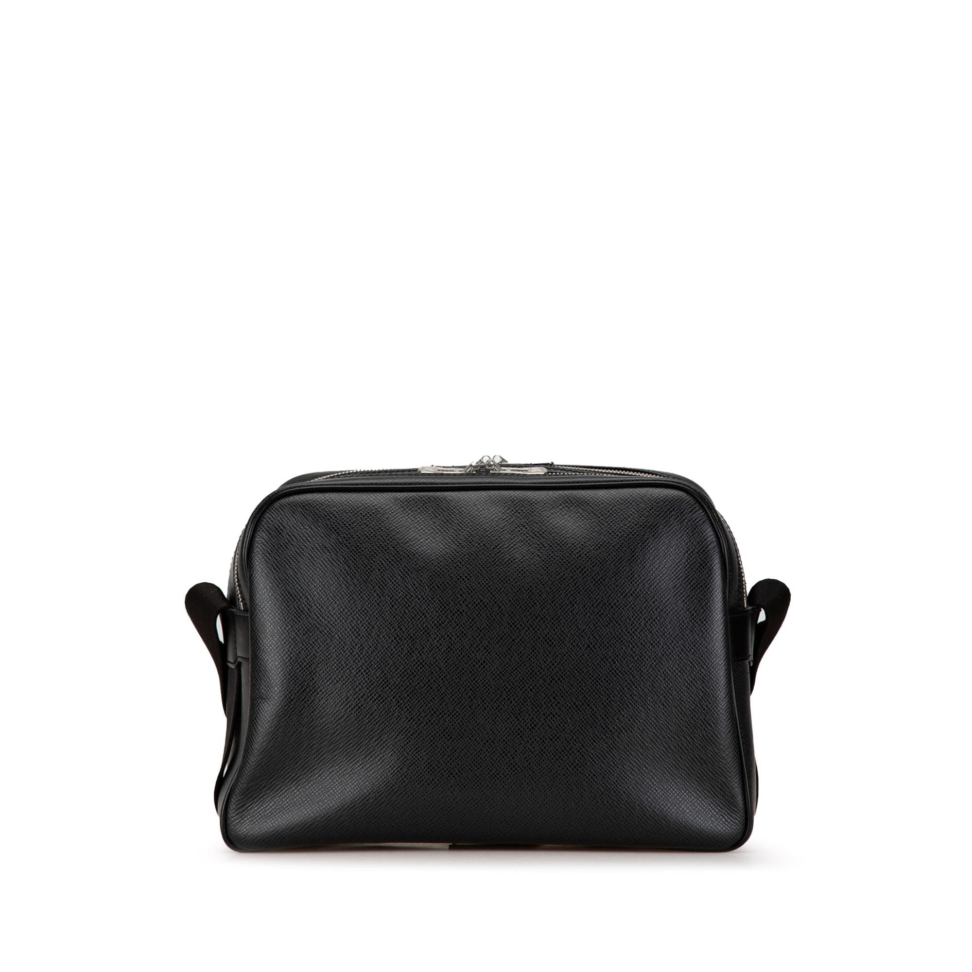 Louis Vuitton Taiga Reporter PM (SHG-f2dwZU)