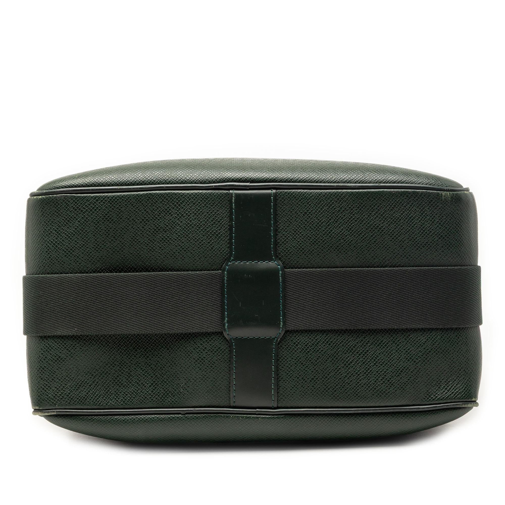 Louis Vuitton Taiga Reporter PM
