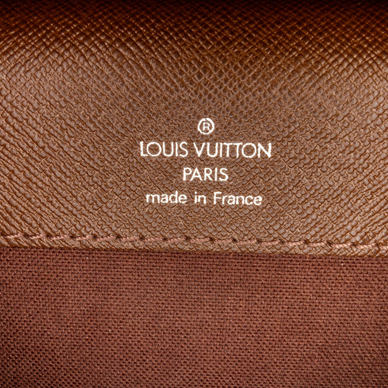 Louis Vuitton Taiga Robusto 2 (SHG-iJSVha) – LuxeDH