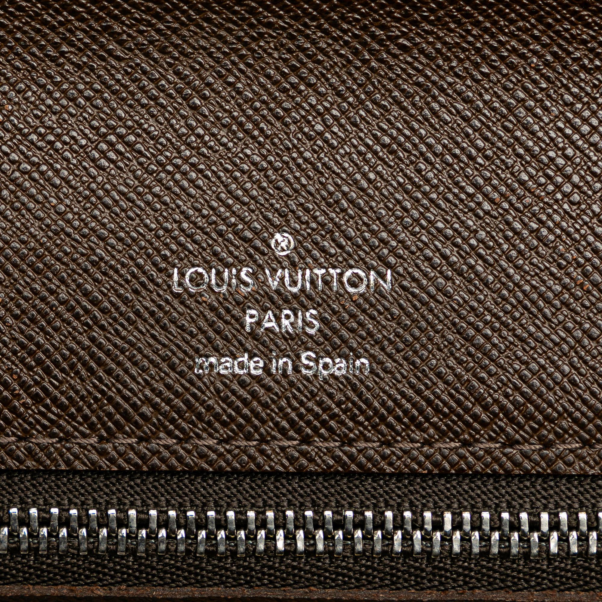 Louis Vuitton Taiga Selenga (SHG-sr5oLY)