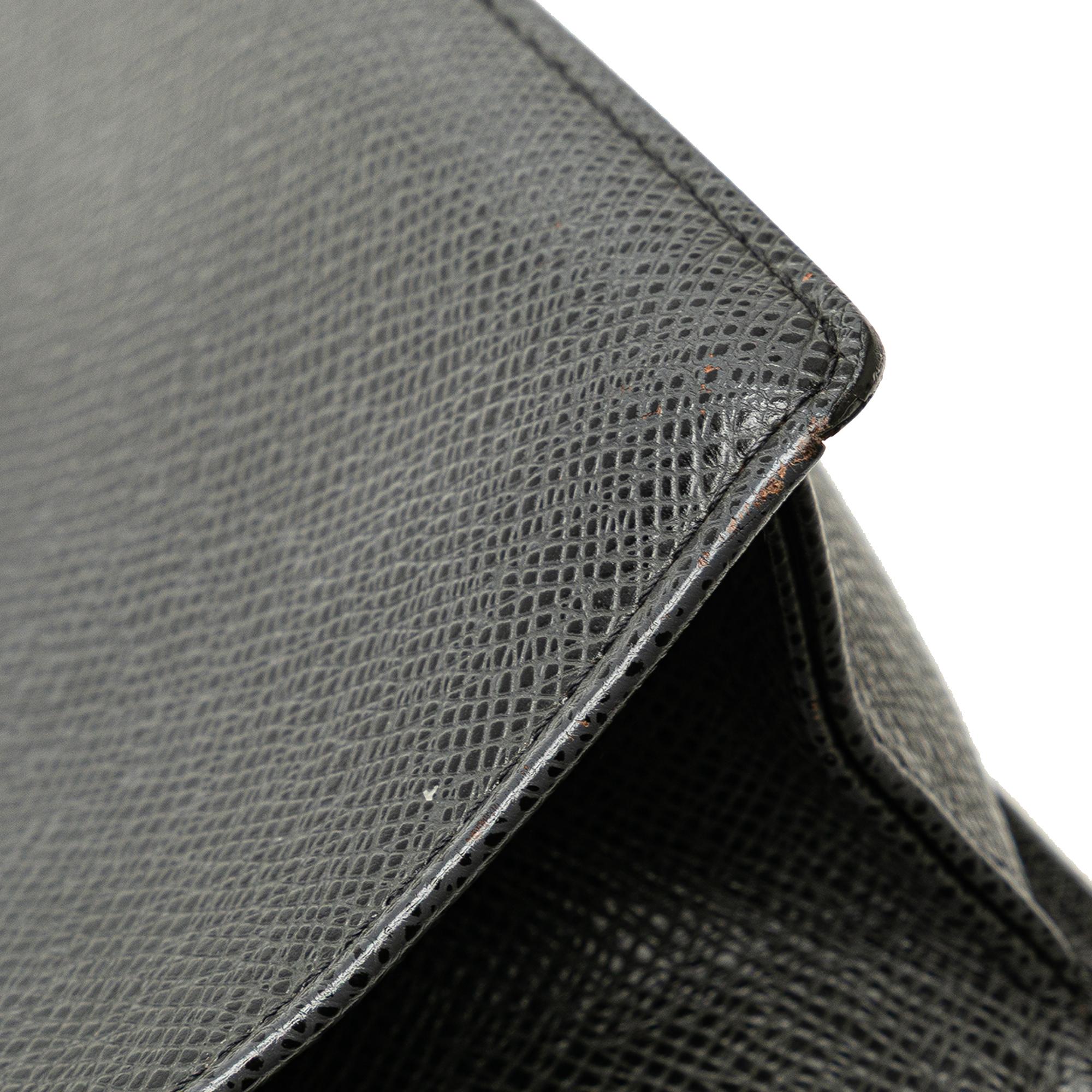 Louis Vuitton Taiga Selenga