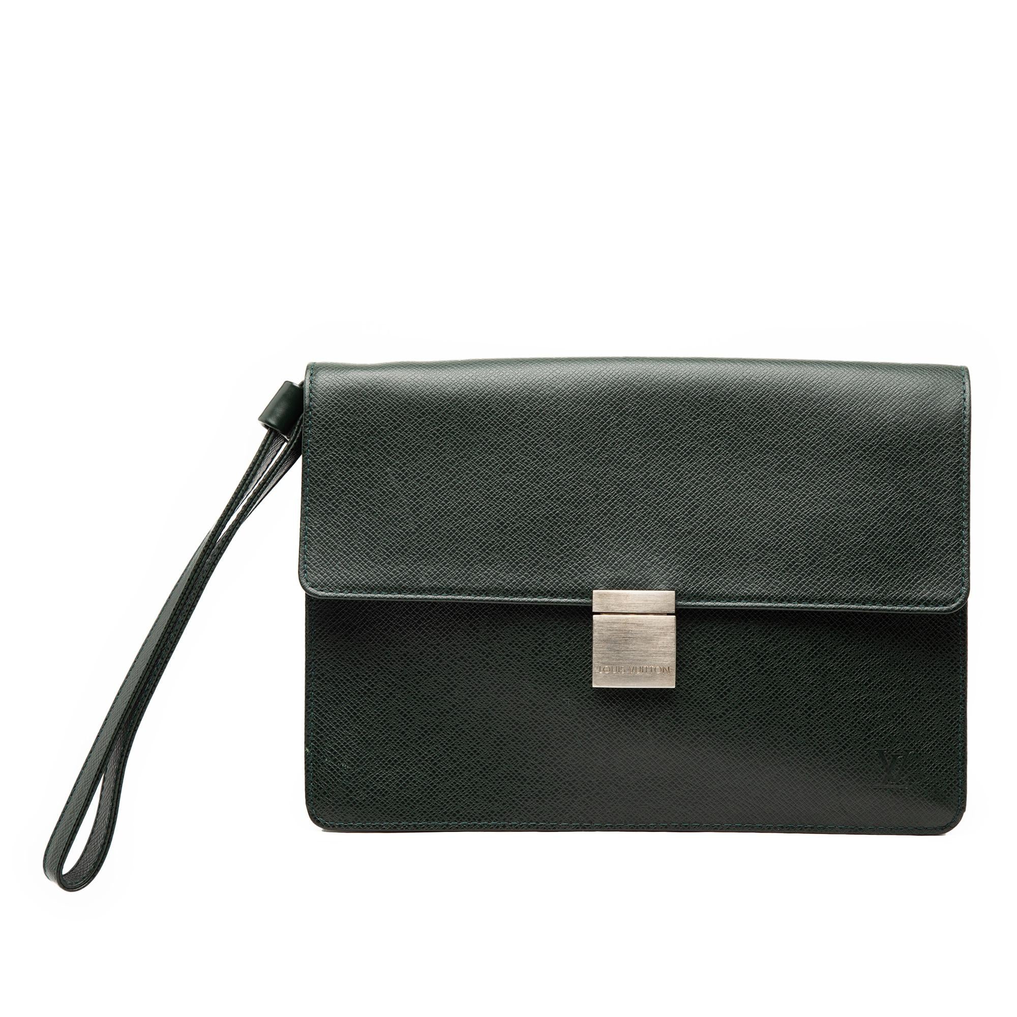 Louis Vuitton Taiga Selenga