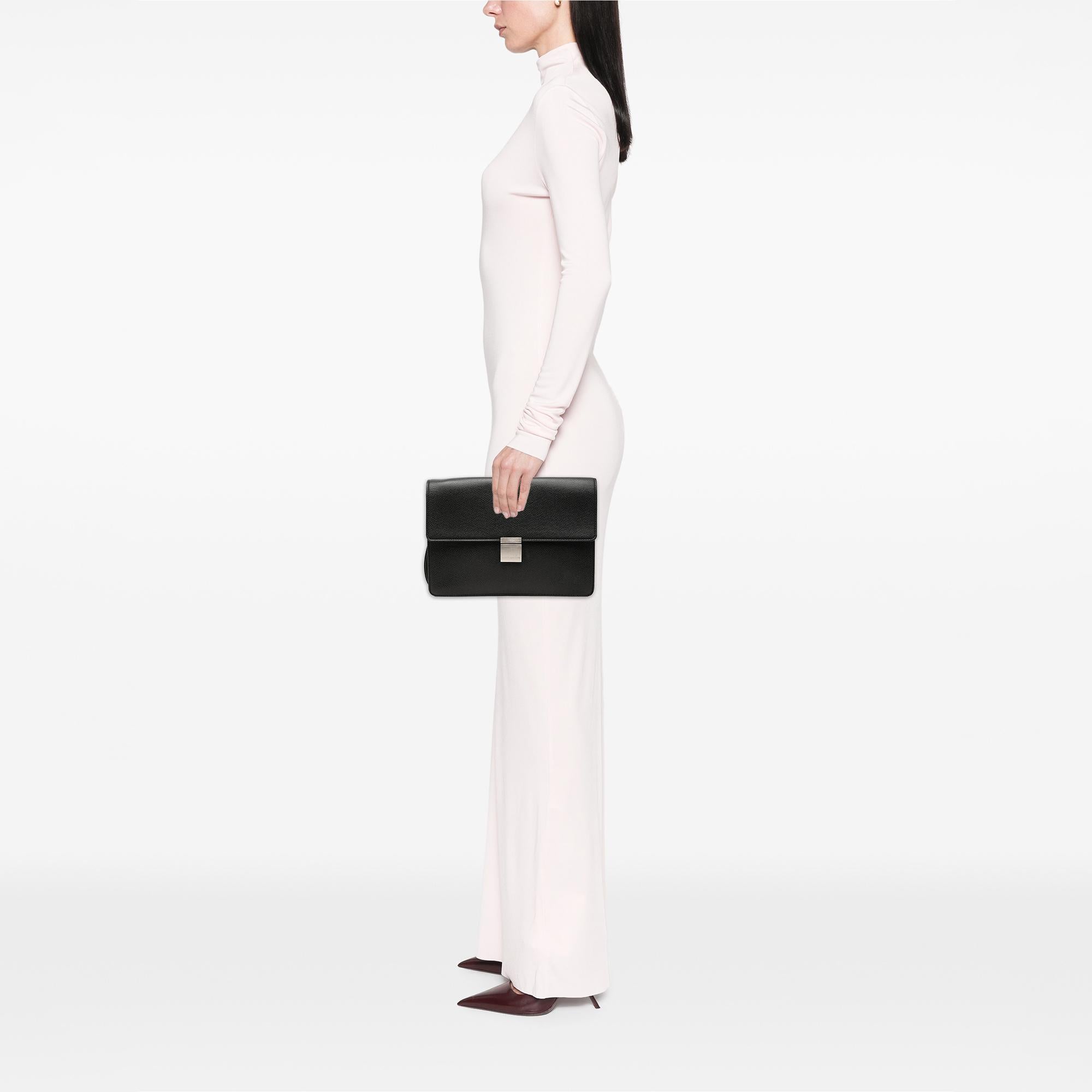 Louis Vuitton Taiga Selenga