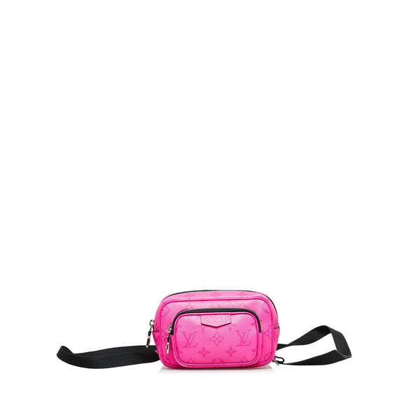 Louis Vuitton New Flap Messenger Bag Taiga Cowhide Leather and Textile –  EliteLaza