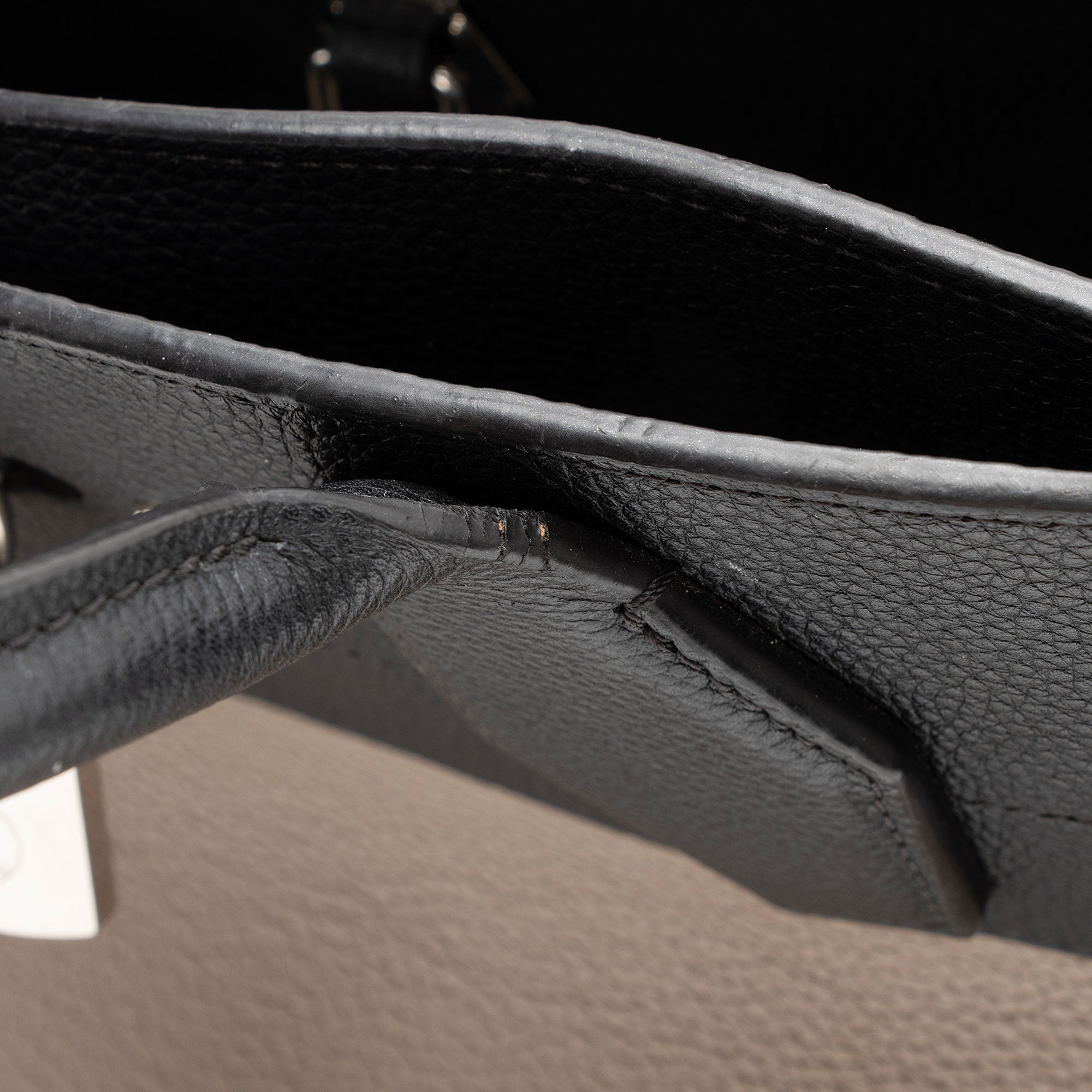 Louis Vuitton Taurillon City Steamer MM Tote (SHF-mLBfUs)