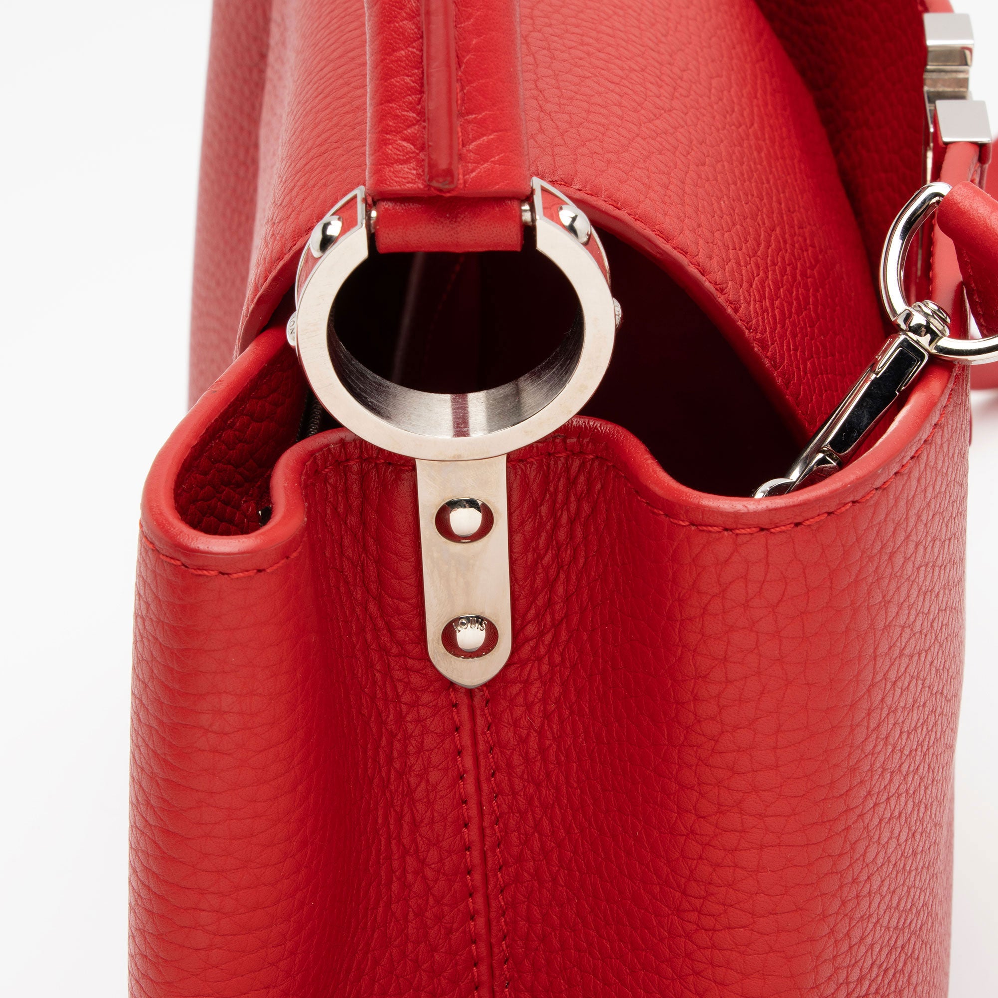 Louis Vuitton Taurillon Capucines PM Bag (SHF-lLOSG5)