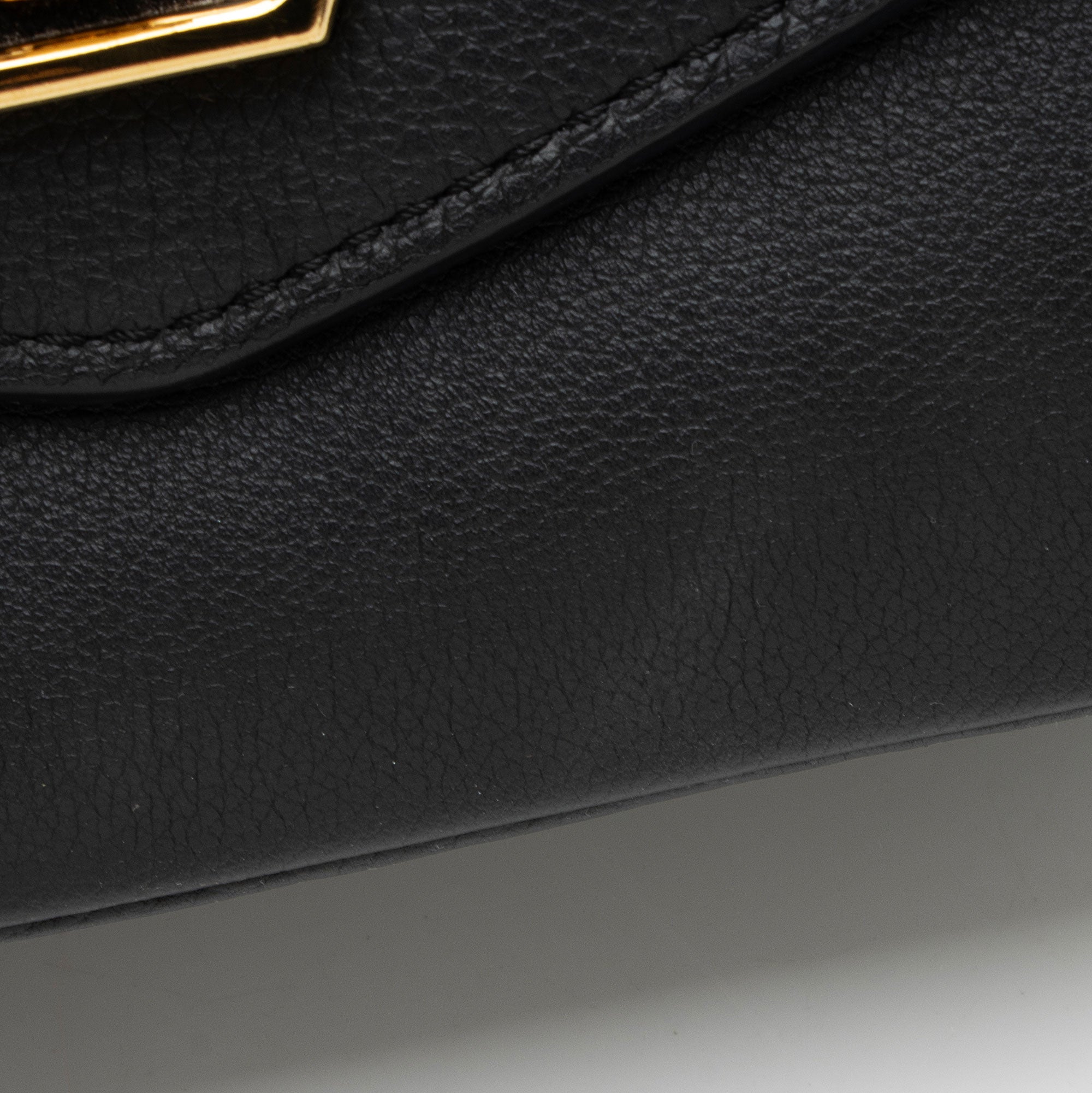 Louis Vuitton Taurillon Leather Oxford Lockme Top Handle