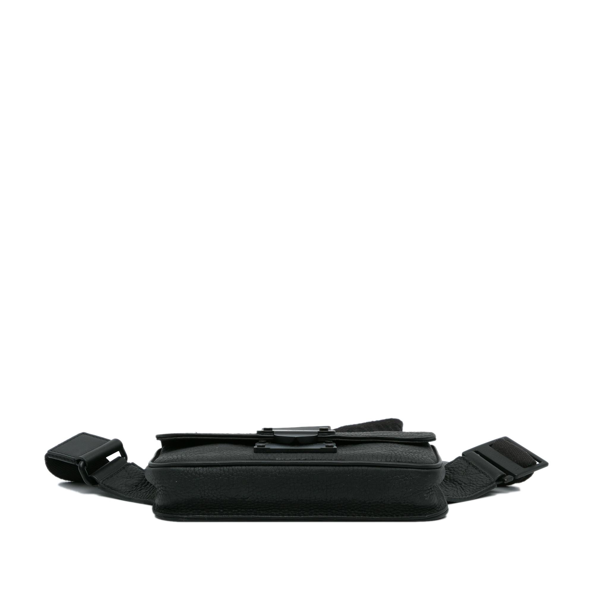 Louis Vuitton Taurillon S Lock Sling Bag (SHG-kz3Aka)