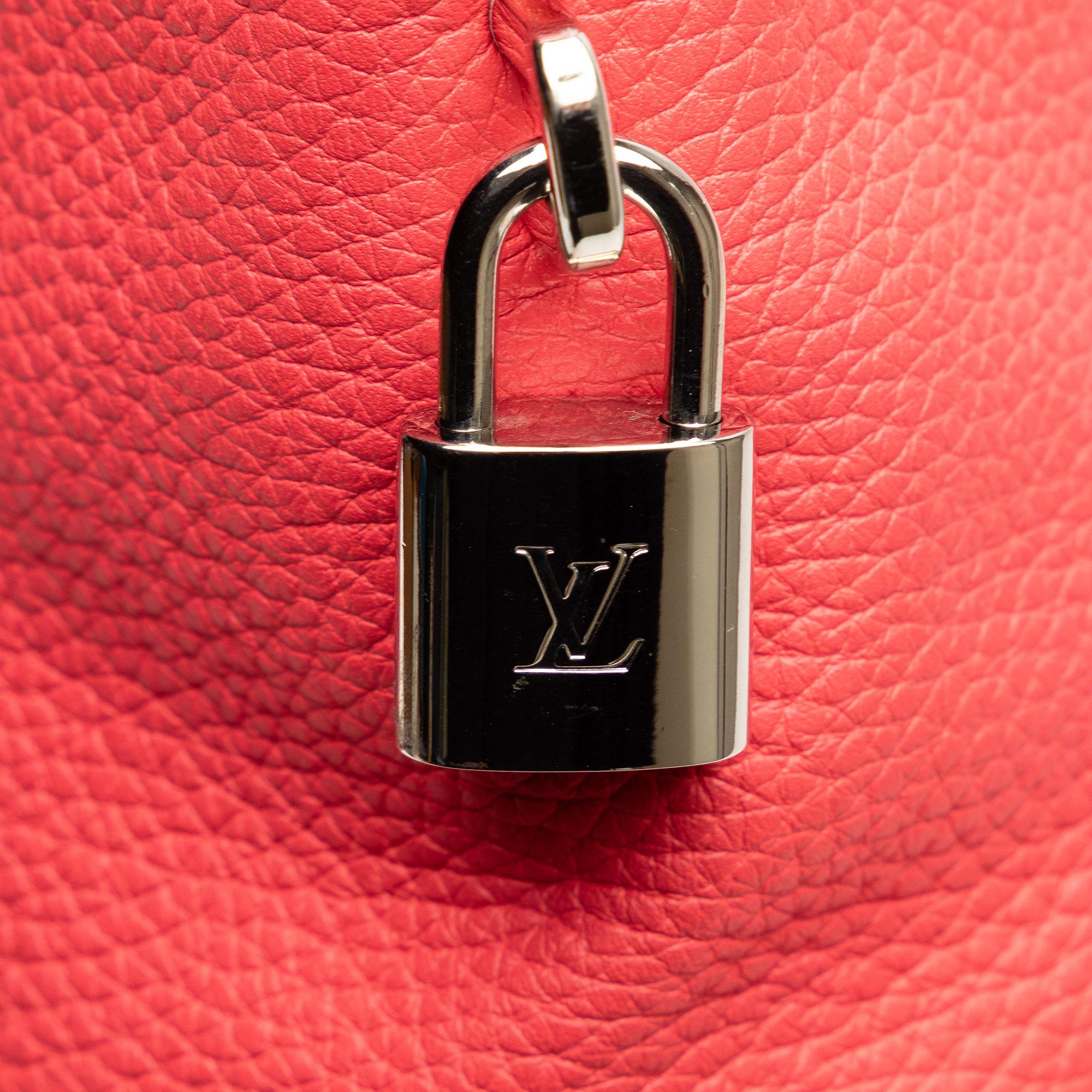Louis Vuitton Taurillon Soft Lockit PM (SHG-Pi59HU)