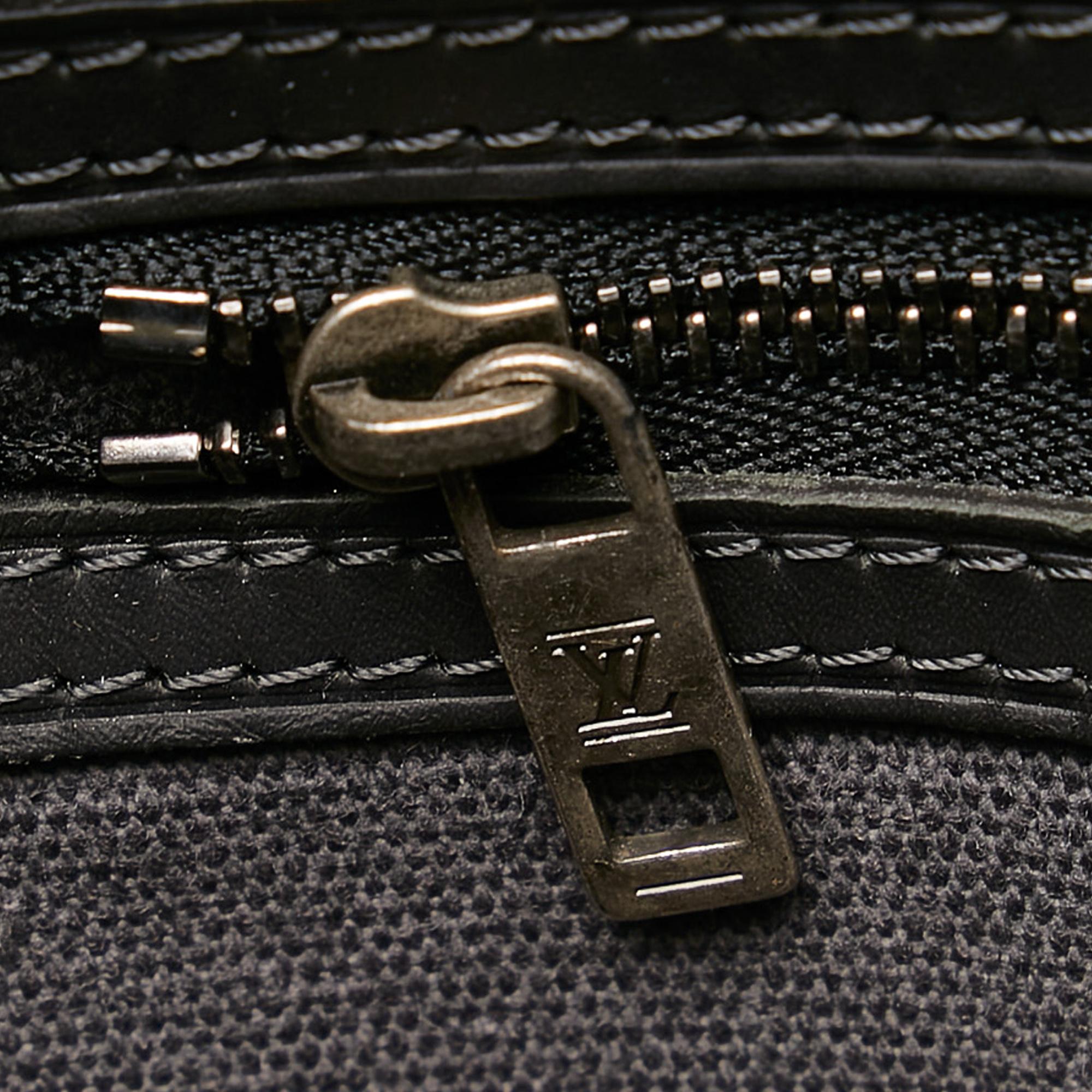 Louis Vuitton Utah Acoma Briefcase (SHG-29137)