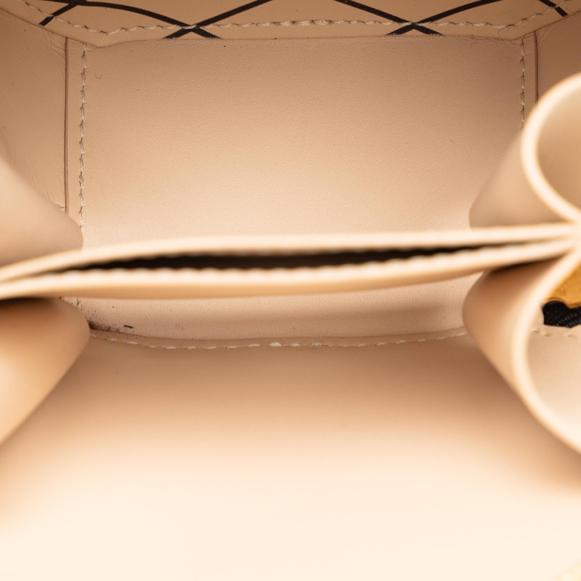 Louis Vuitton Vernis Mini Boite Chapeau Souple (SHG-g8HBBF)