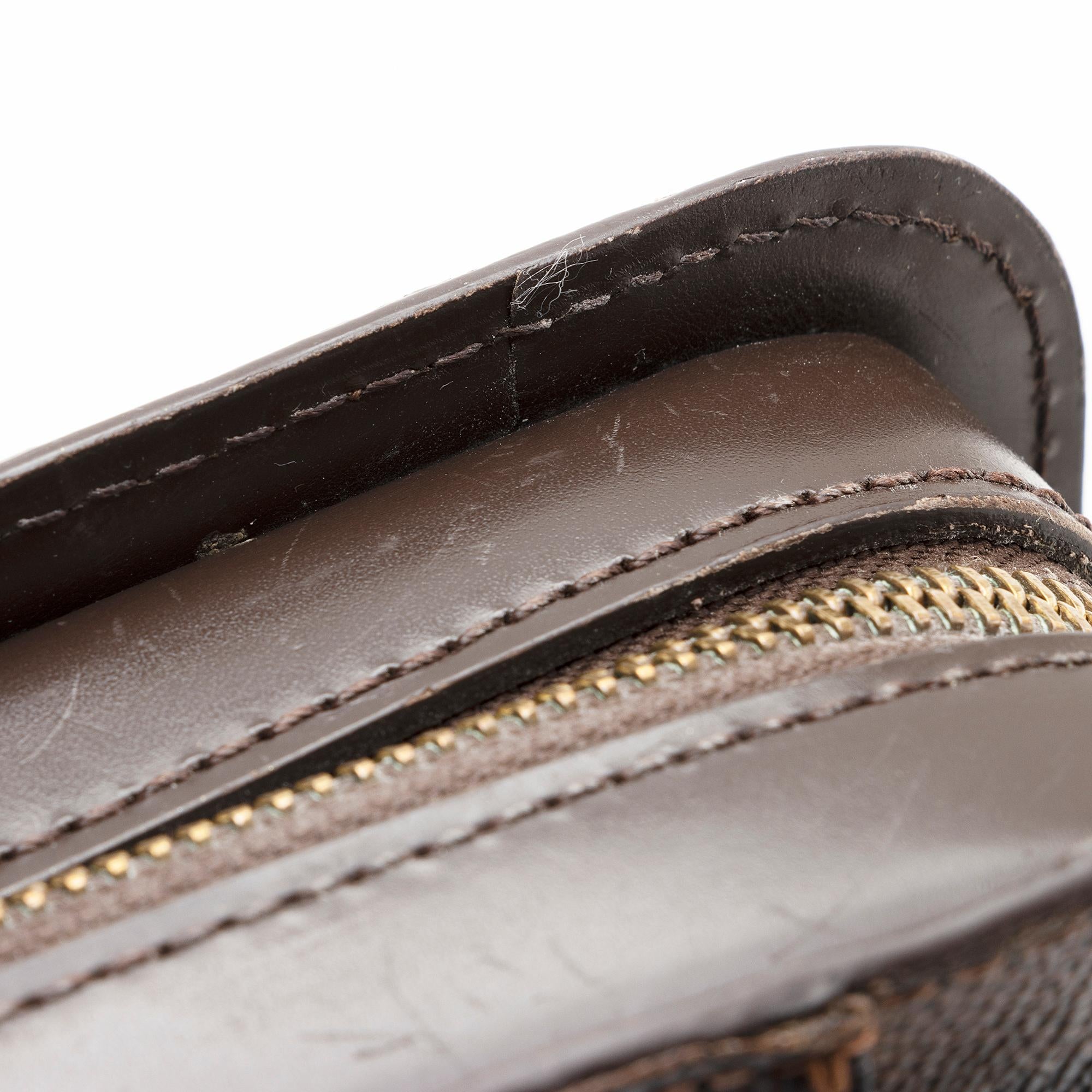 Louis Vuitton Vintage Damier Ebene Saint Louis Wristlet Clutch (SHF-22250)