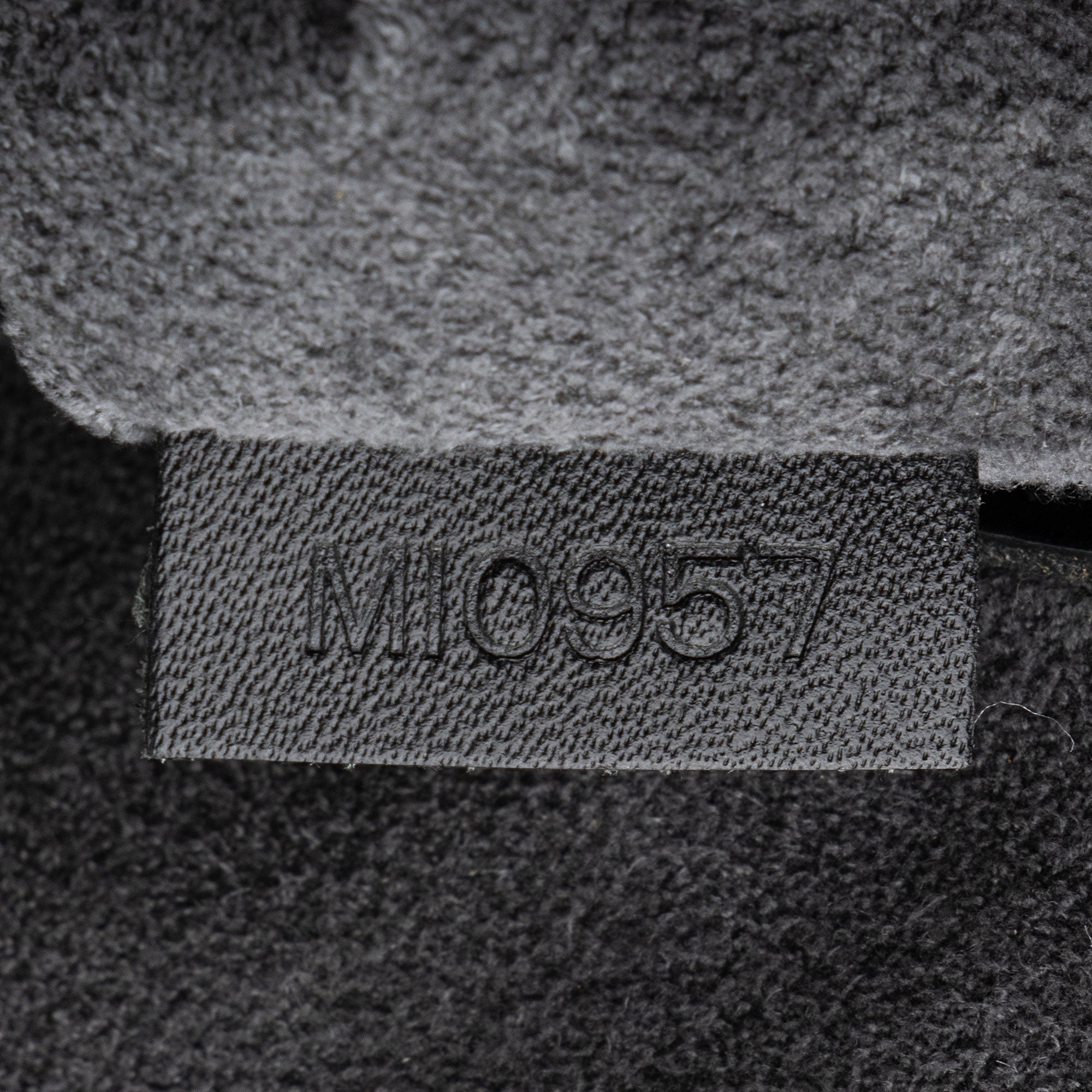 Louis Vuitton Vintage Epi Leather Alma PM Satchel (SHF-25oZBx)