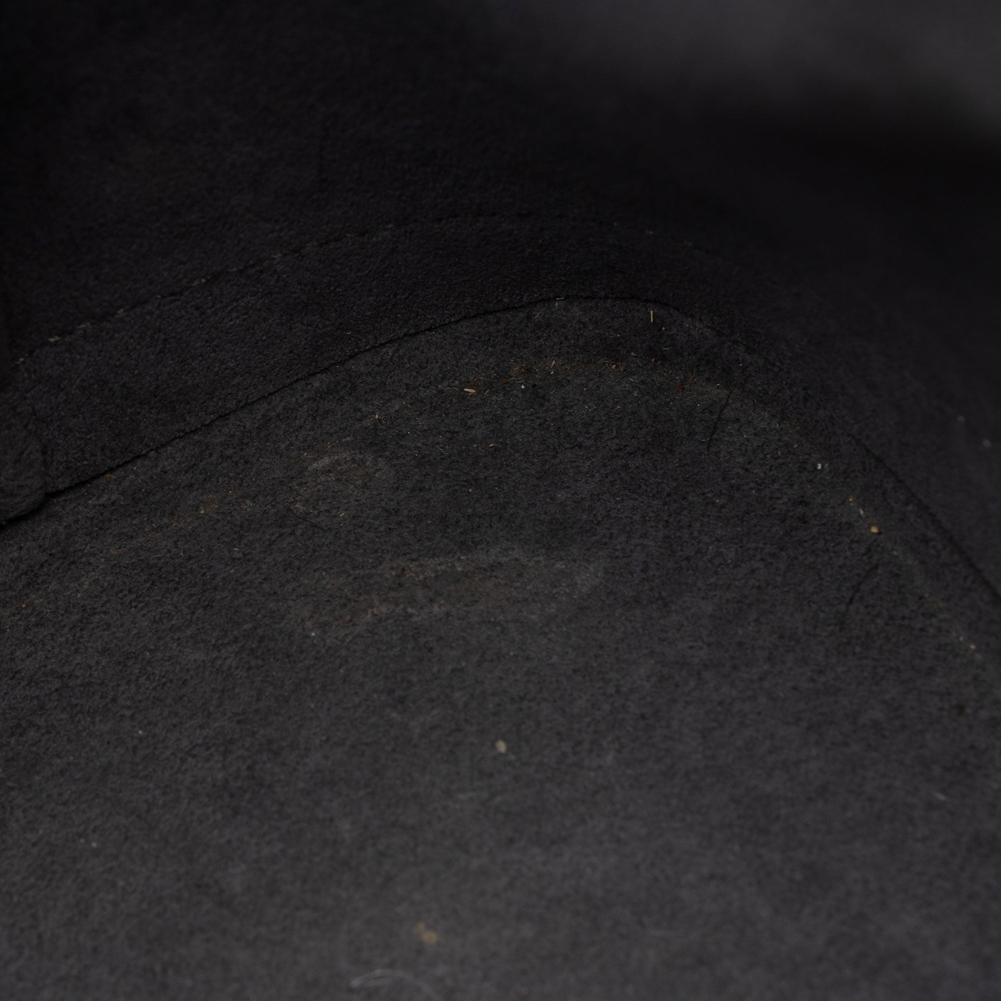 Louis Vuitton Vintage Epi Leather Alma PM Satchel (SHF-25oZBx)