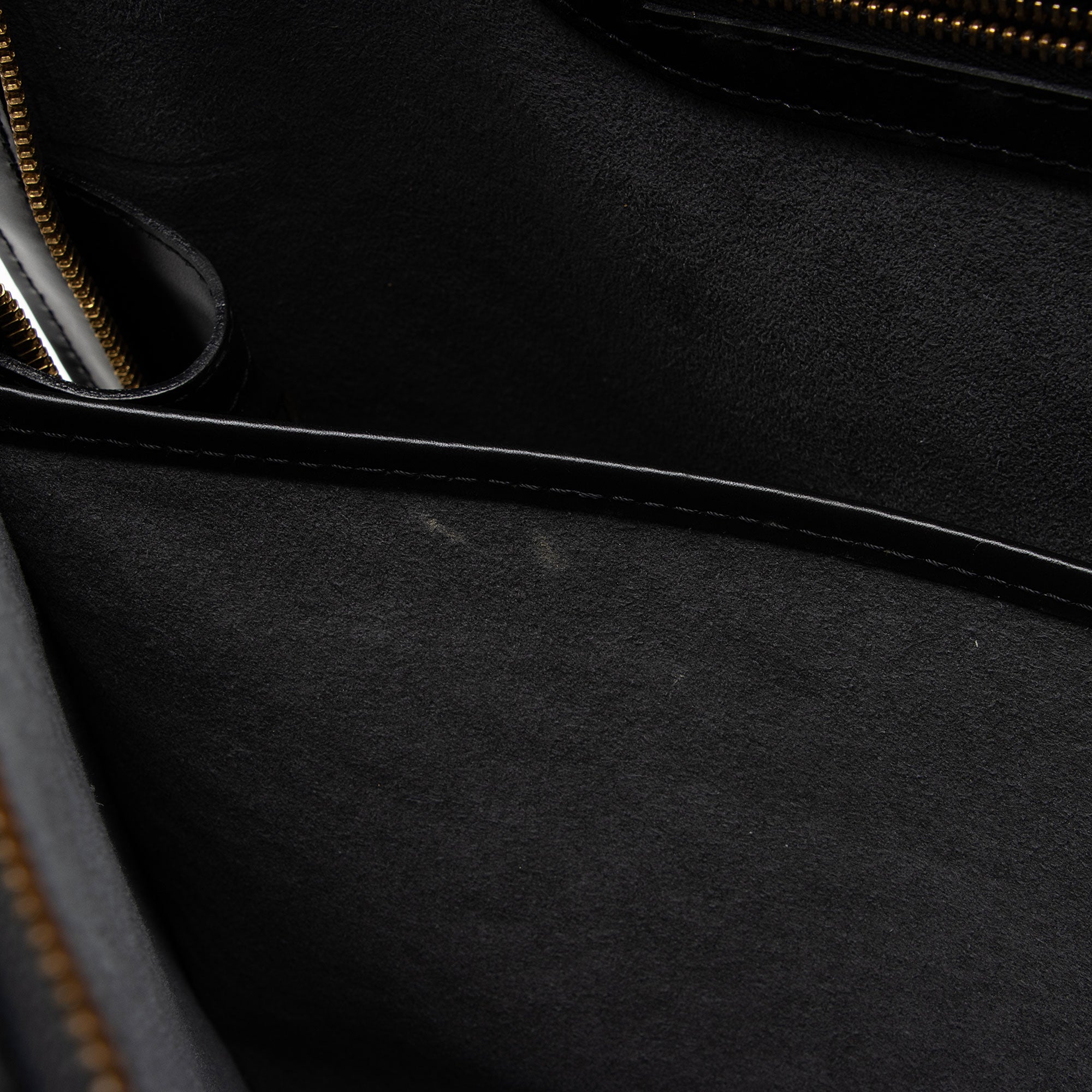 Louis Vuitton Vintage Epi Leather Lussac Tote (SHF-AsaQmr)