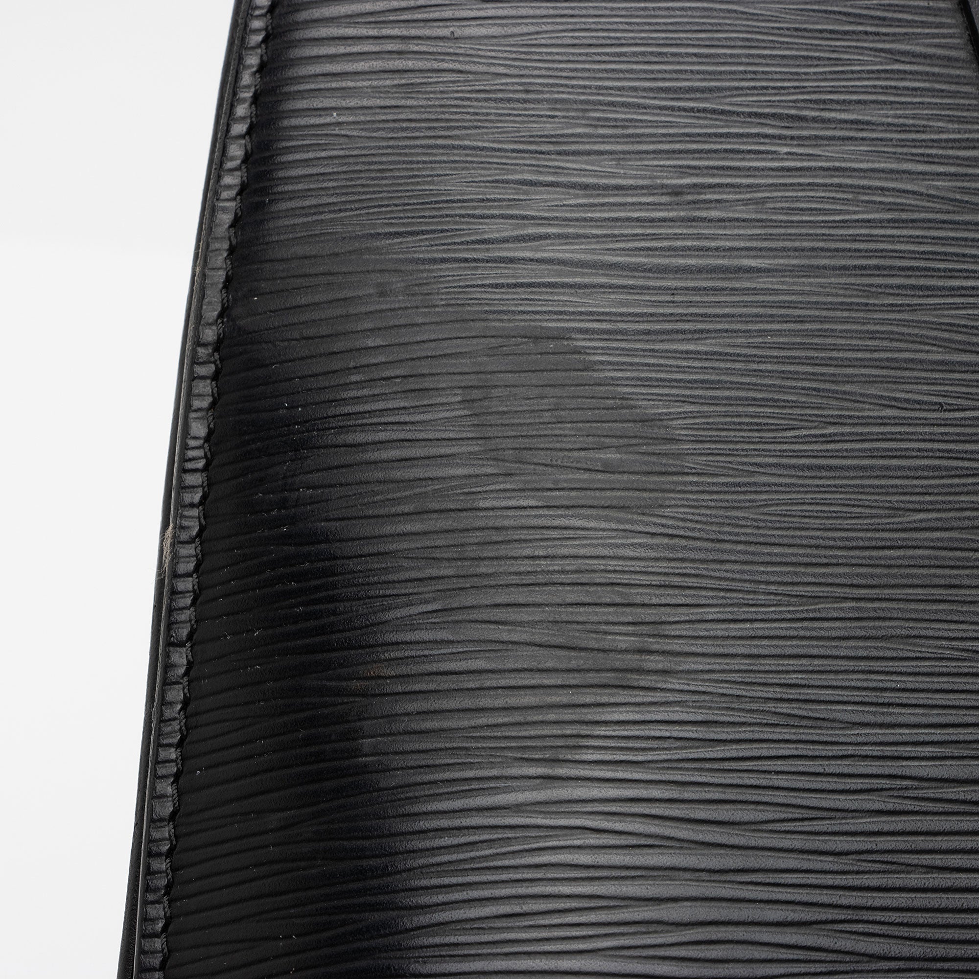 Louis Vuitton Vintage Epi Leather Lussac Tote (SHF-AsaQmr)