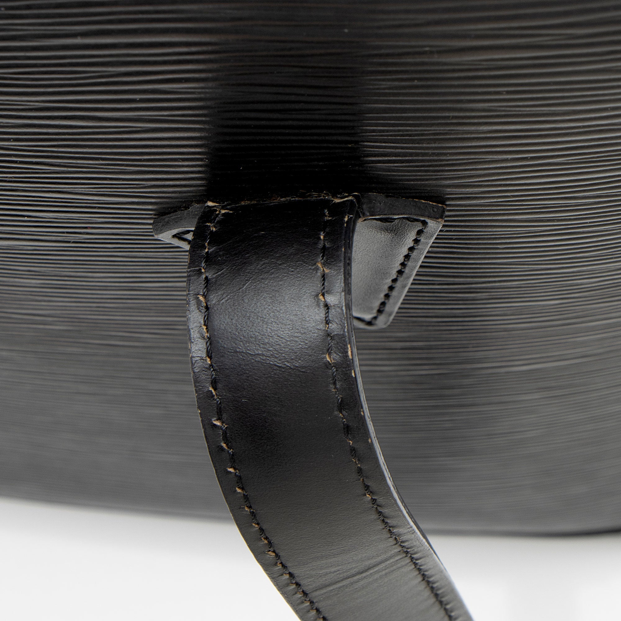 Louis Vuitton Vintage Epi Leather Lussac Tote (SHF-3vC5LK)
