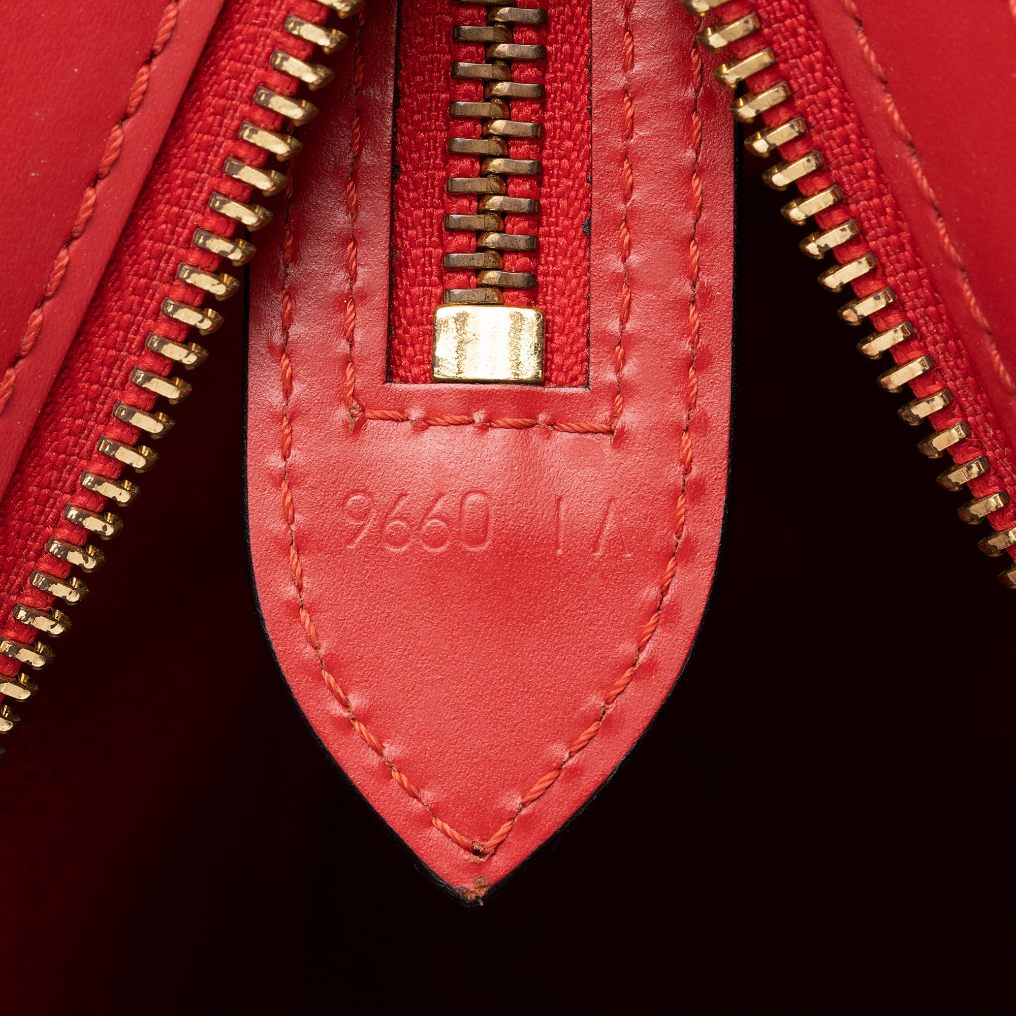 Louis Vuitton Vintage Epi Leather St. Jacques PM Shoulder Bag (SHF-vtXe8U)