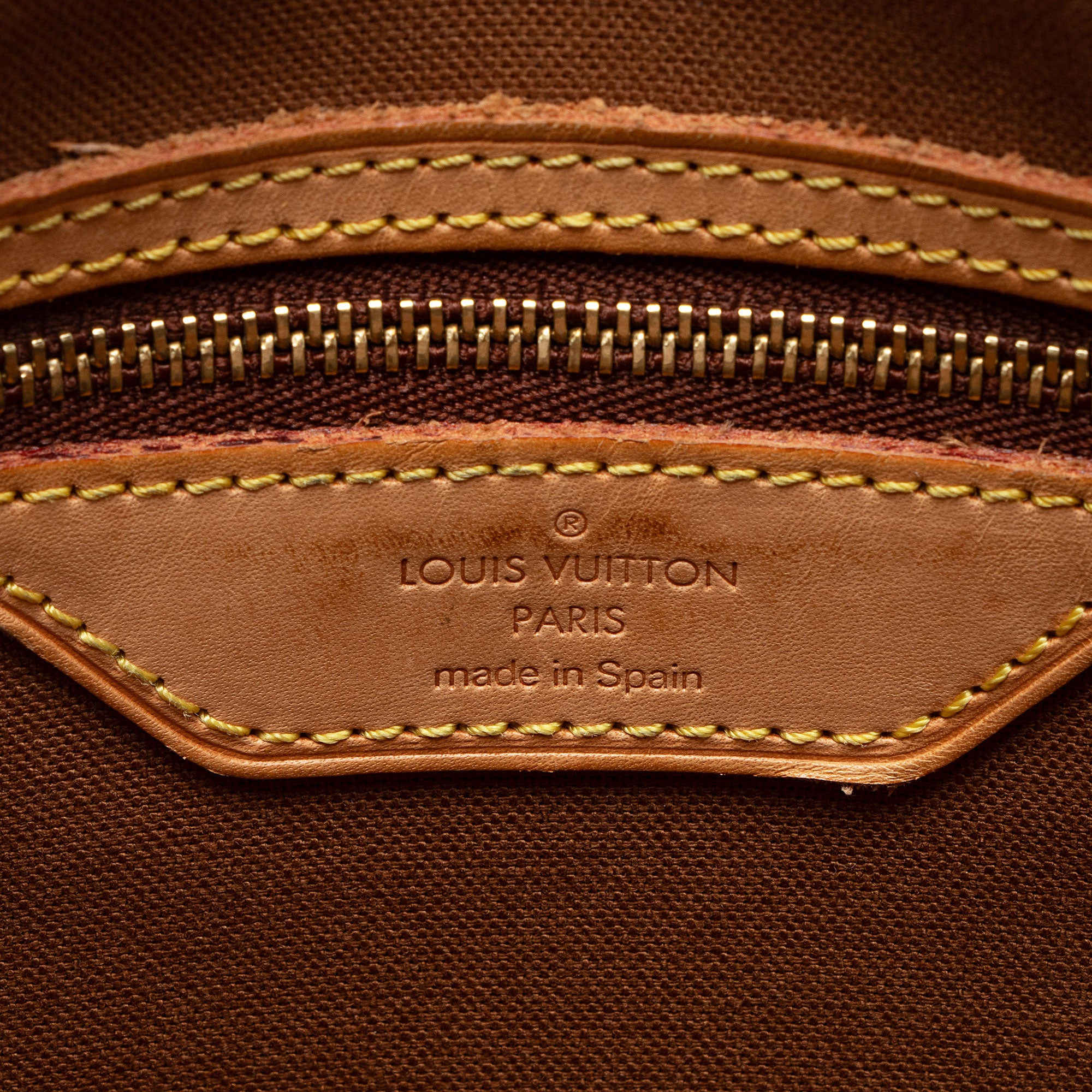 Louis Vuitton Vintage Monogram Canvas Abbesses Messenger