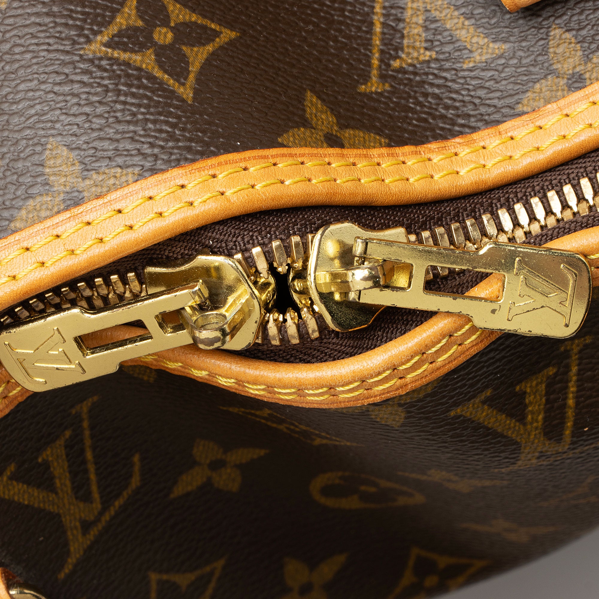 Louis Vuitton Vintage Monogram Canvas Alma Voyage GM Travel Bag