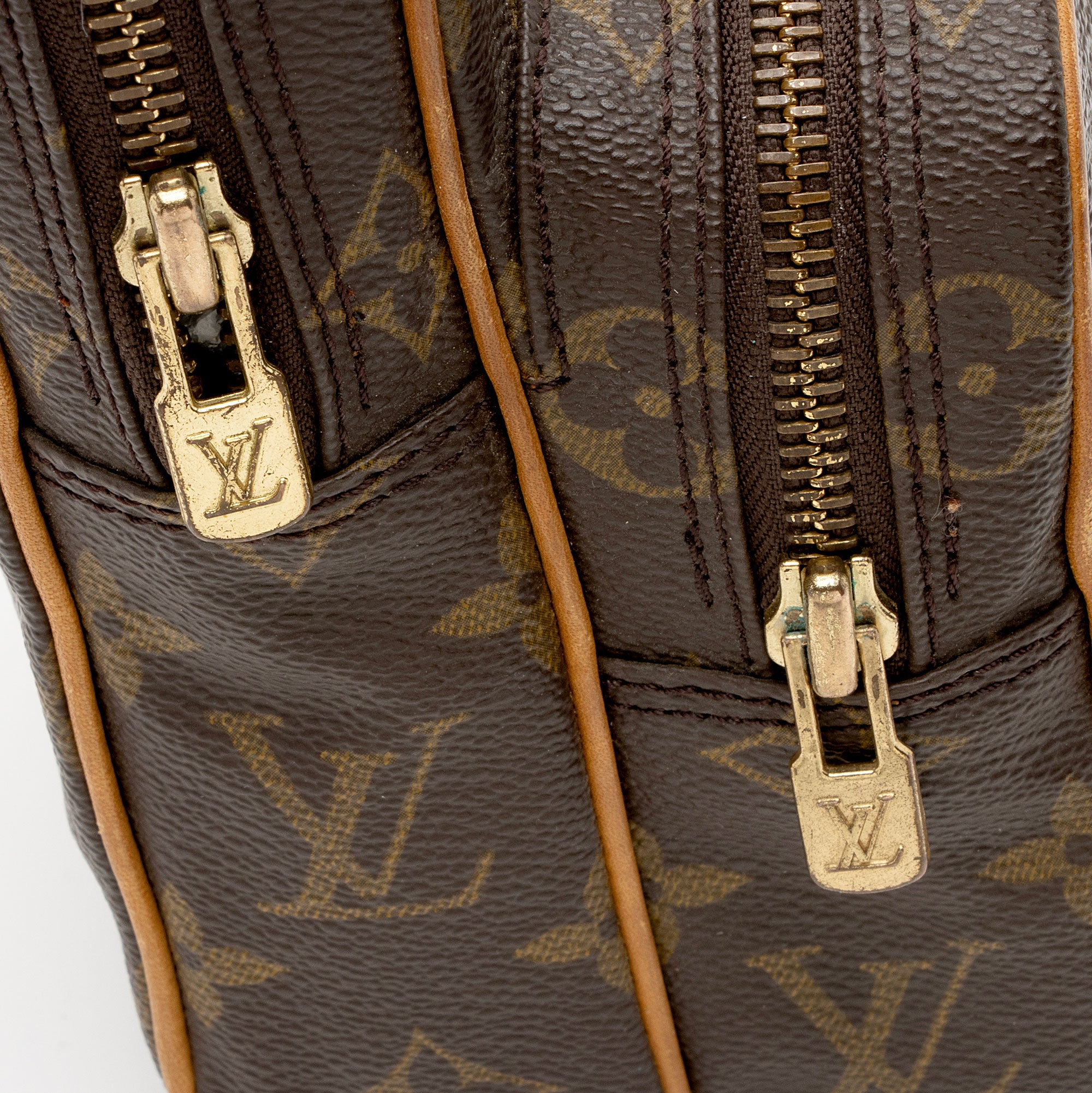 Louis Vuitton Vintage Monogram Canvas Amazone Mini Messenger Bag (SHF-
