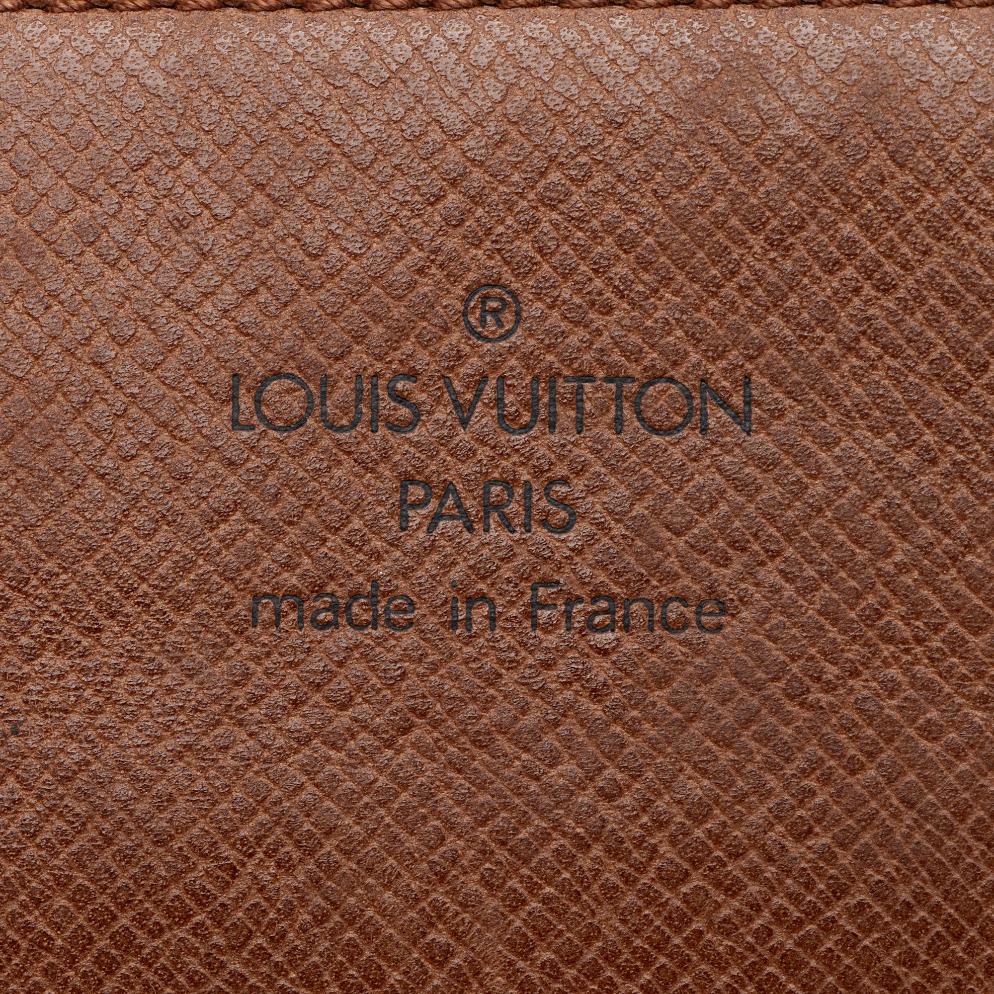 Louis Vuitton Vintage Monogram Canvas Checkbook Wallet (SHF-sqOuTh)