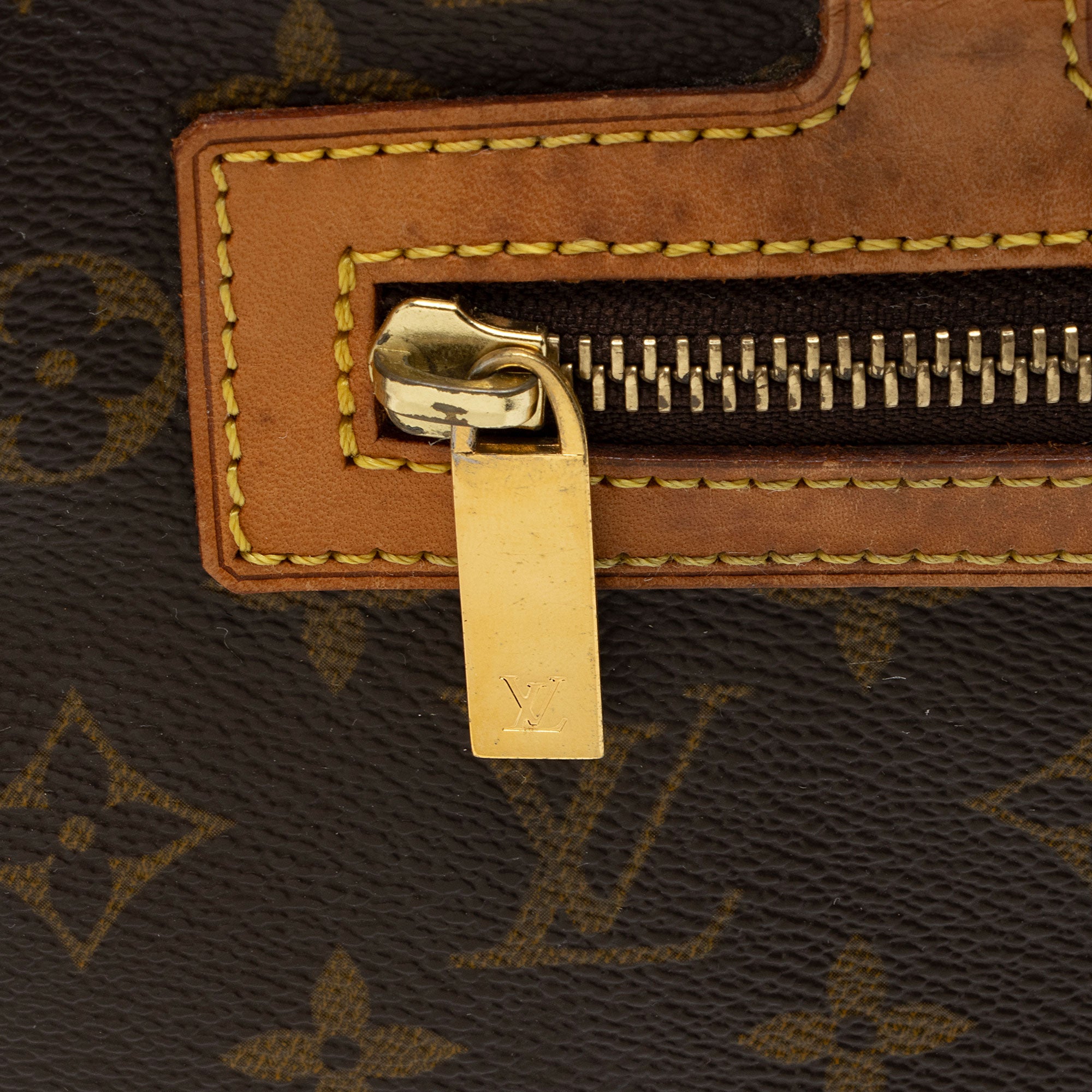 Louis Vuitton Vintage Monogram Canvas Cite GM Shoulder Bag (SHF-5Xty2k)